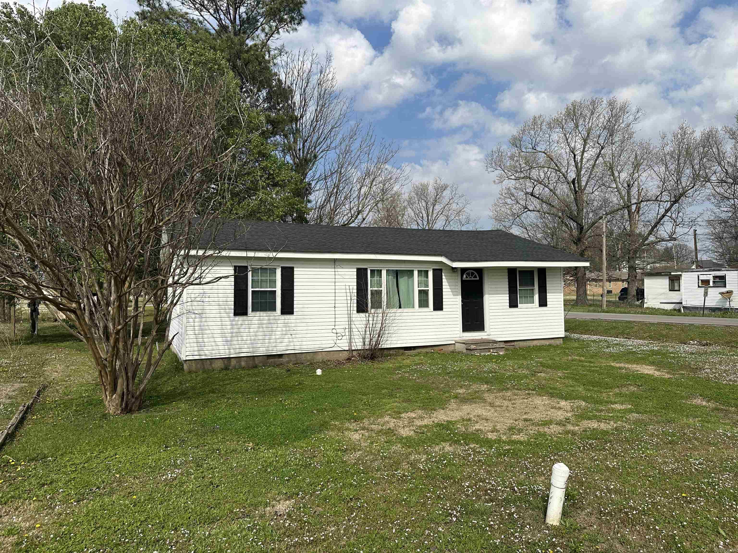 209 N 5th Streeet  Marmaduke, AR