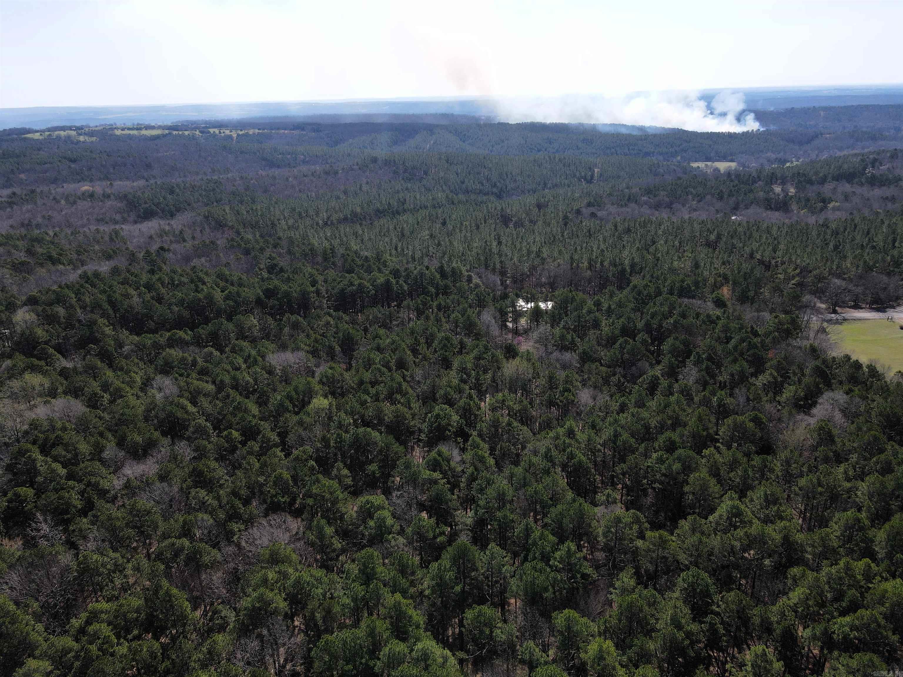 2986 E Mountain  Clinton, AR