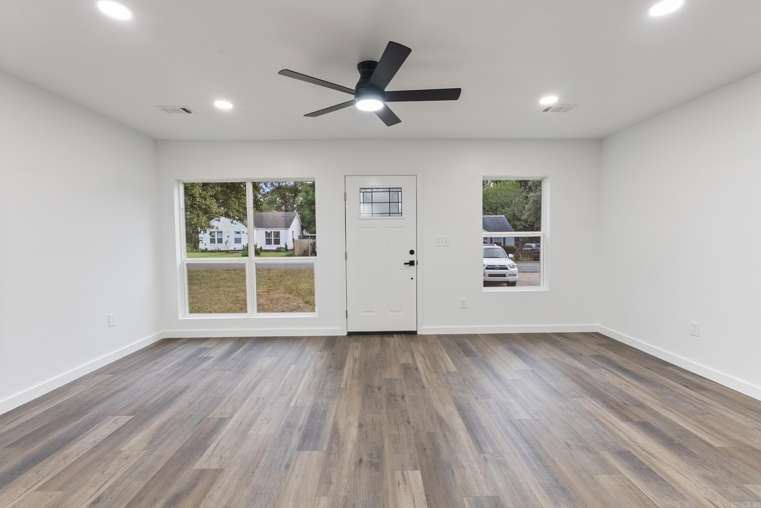 721 McLain  Newport, AR