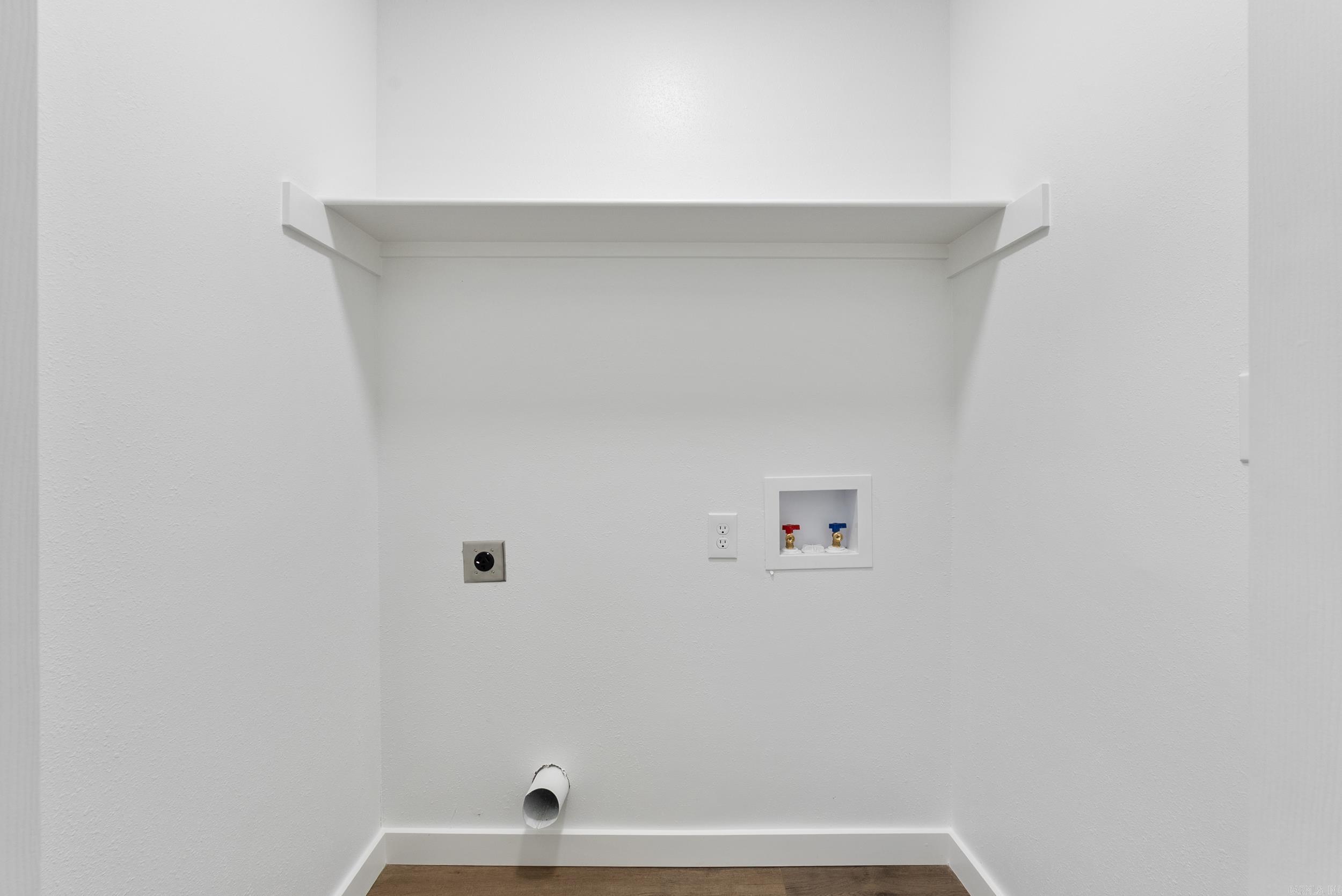 721 McLain  Newport, AR