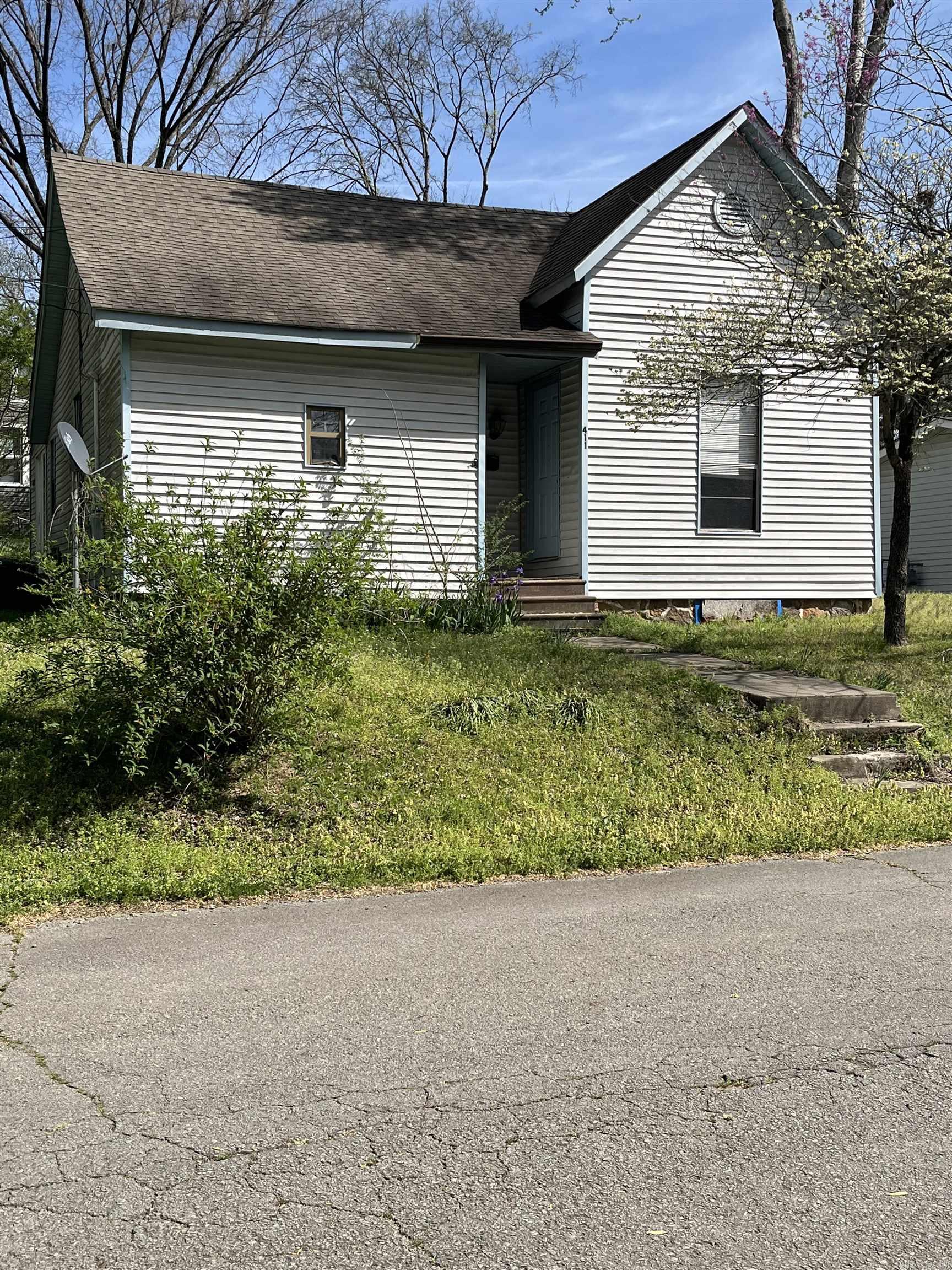 411 N 3rd  Heber Springs, AR