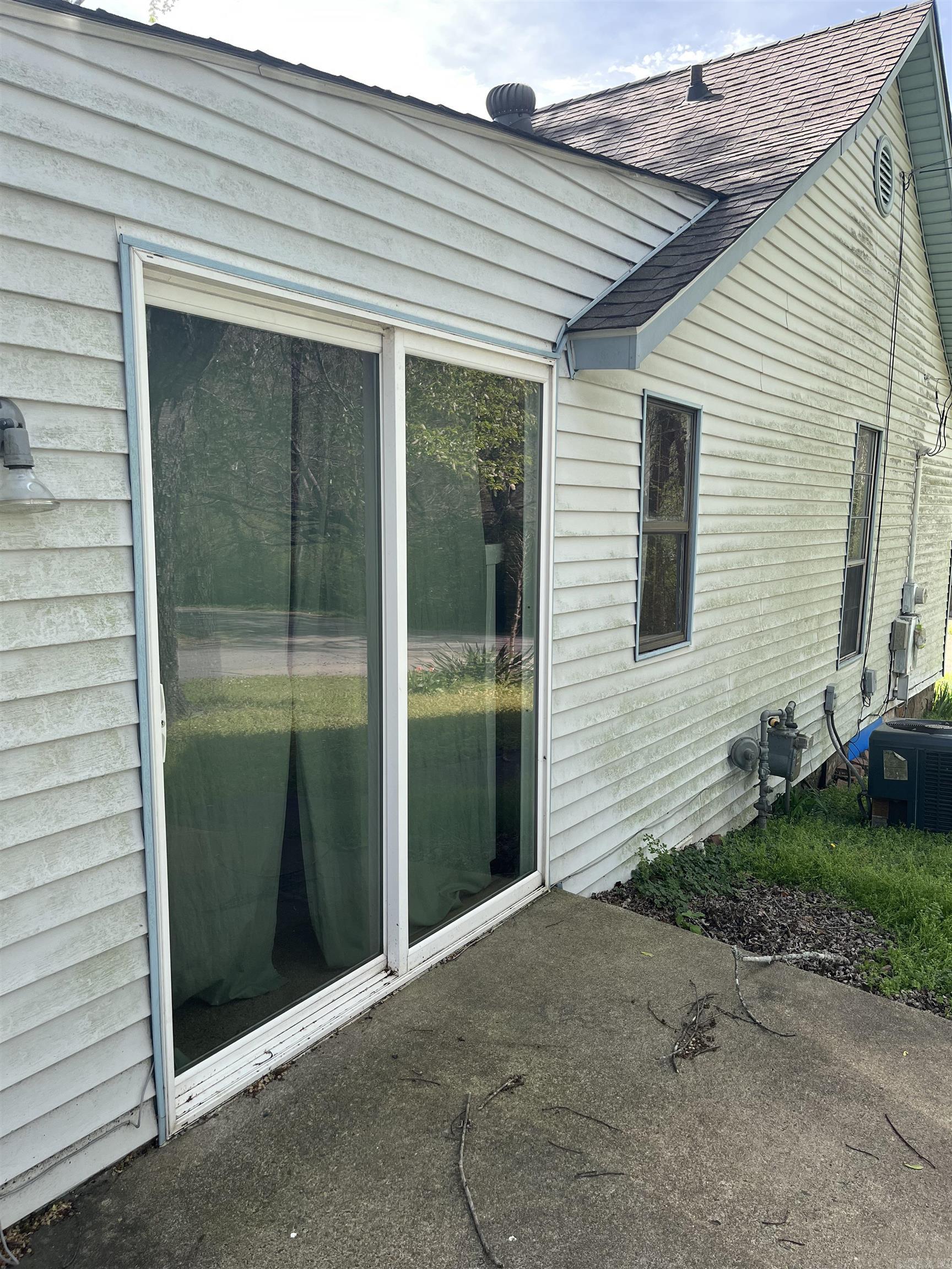 411 N 3rd  Heber Springs, AR