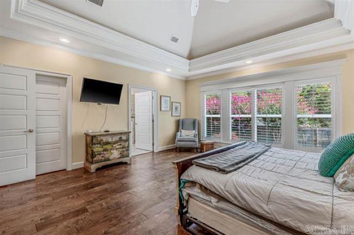 19 Bishop  Little Rock, AR