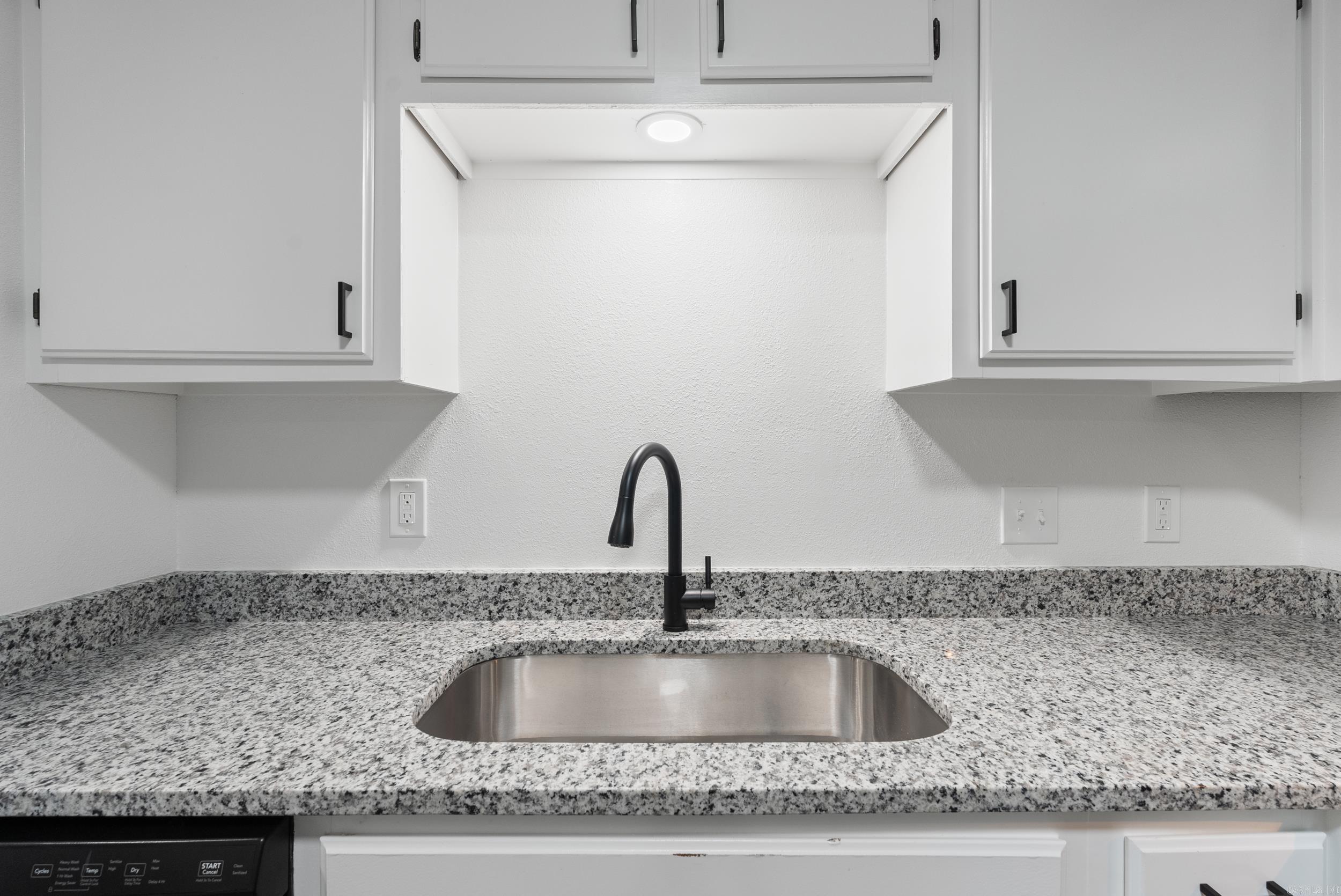 2412 Linwood  Newport, AR