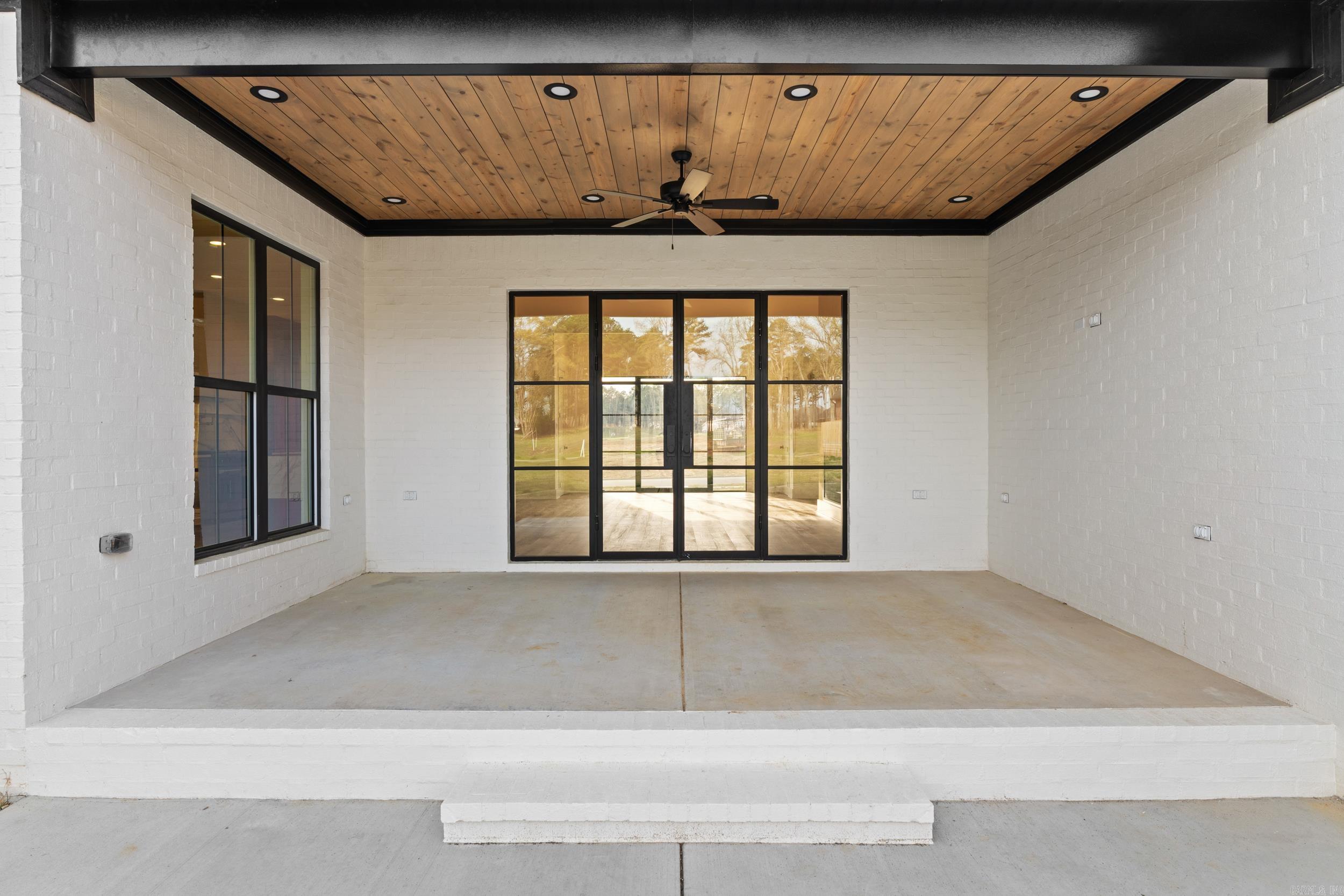 1600 Dolphin  Conway, AR