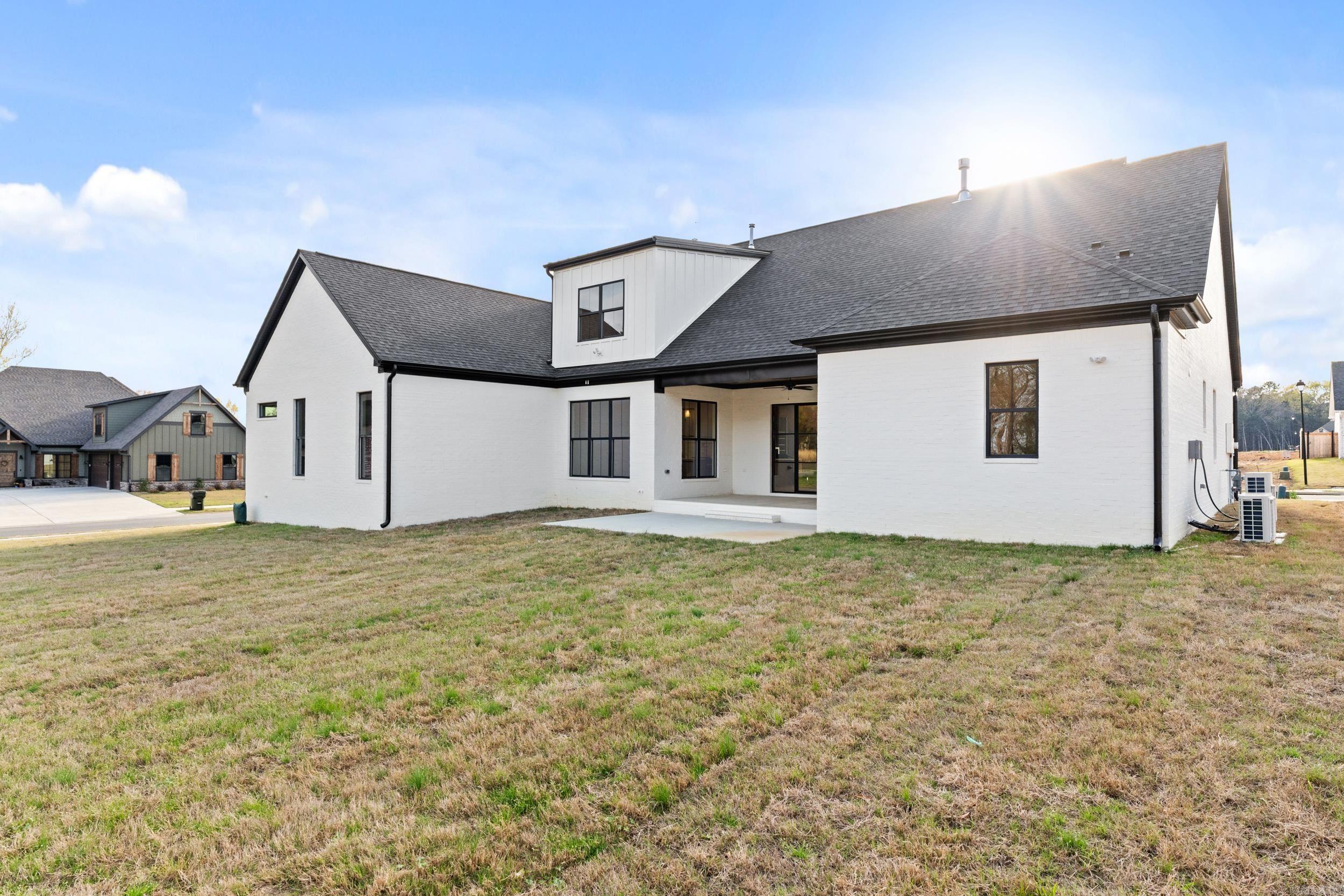 1600 Dolphin  Conway, AR