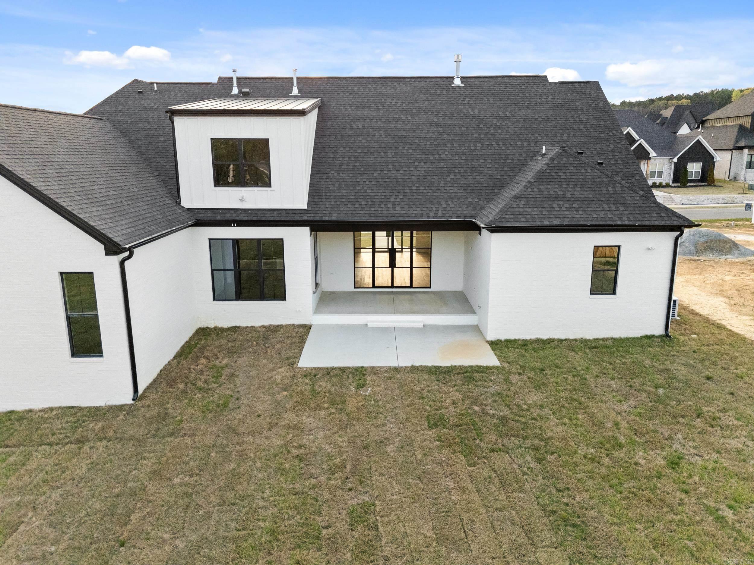 1600 Dolphin  Conway, AR