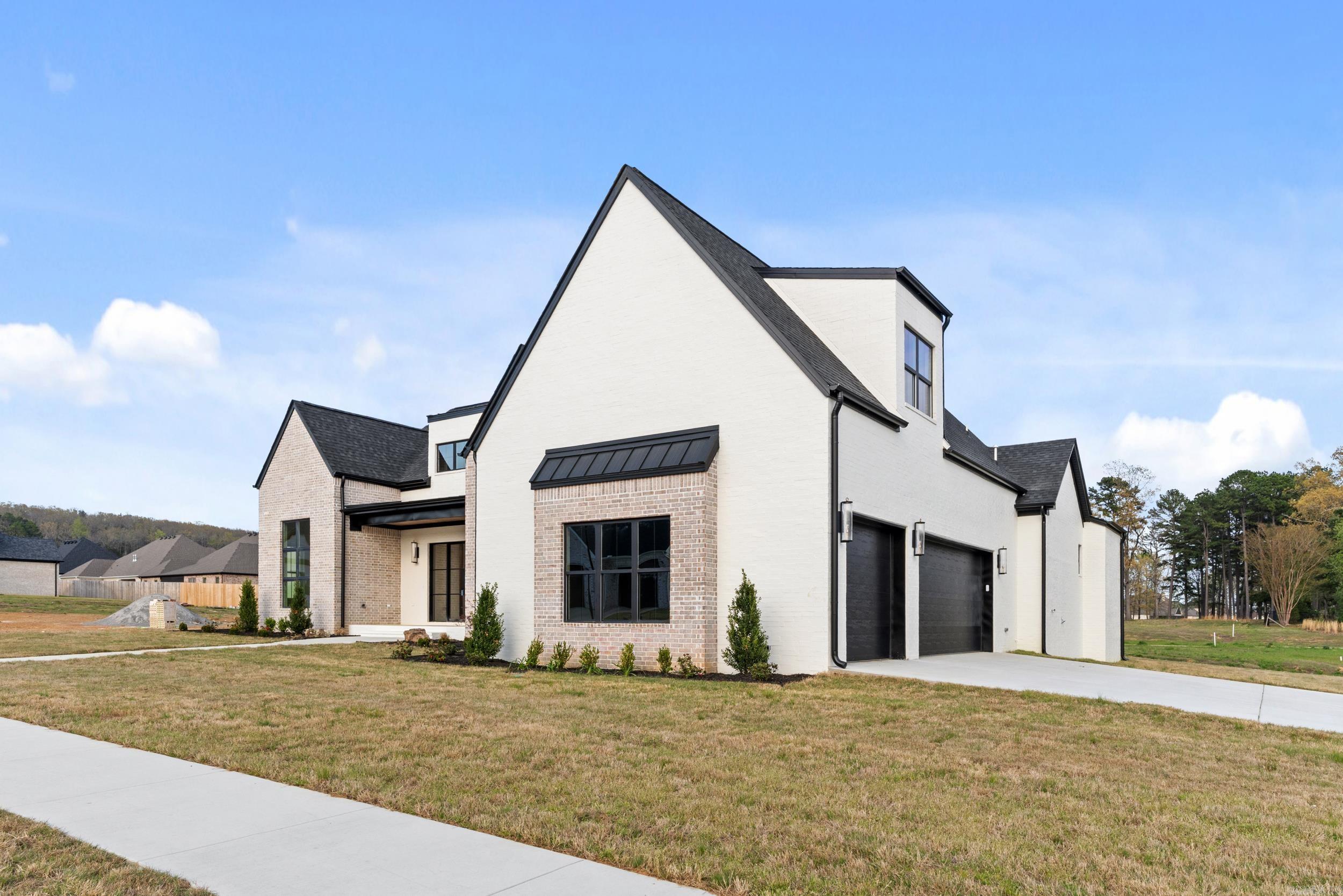 1600 Dolphin  Conway, AR