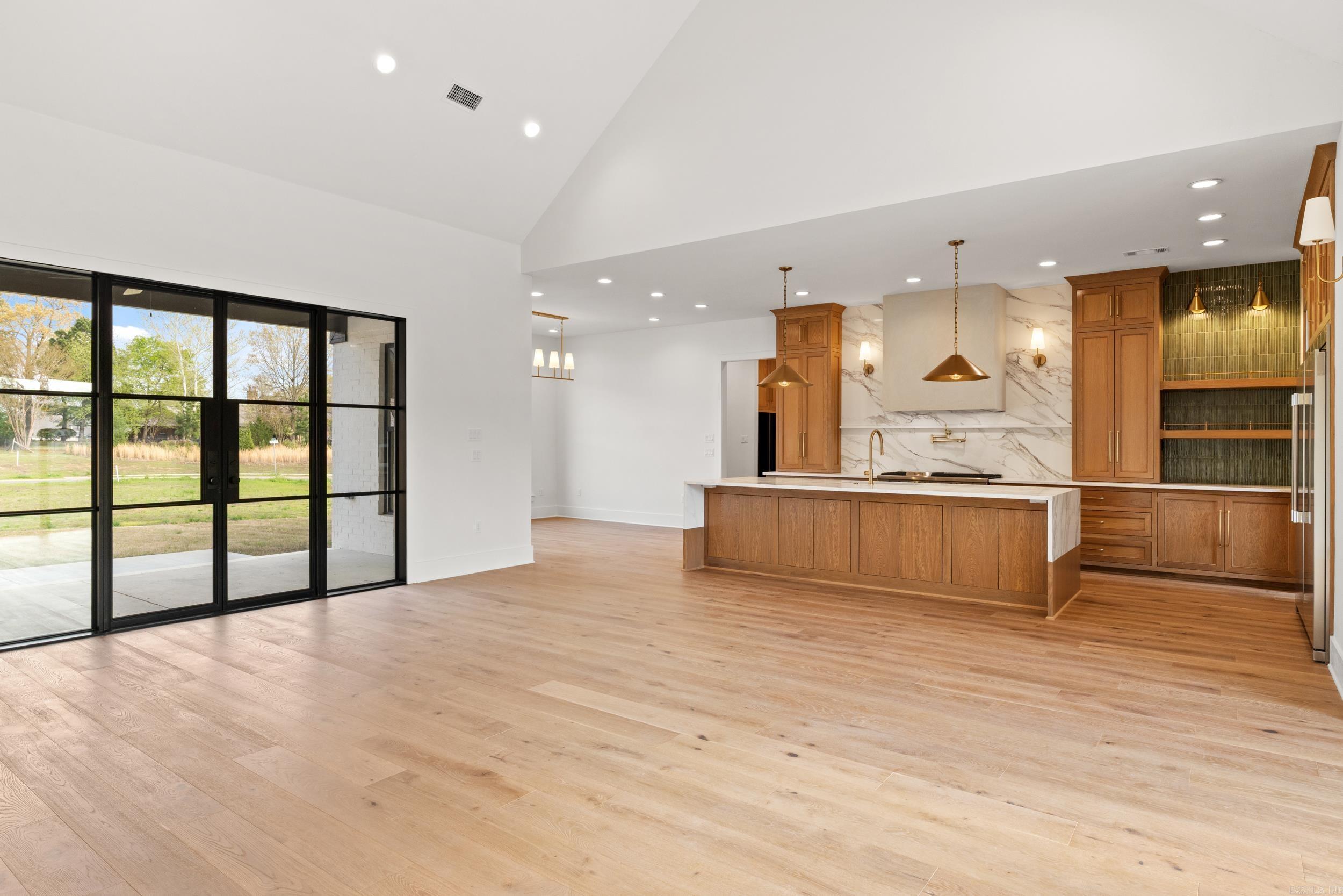 1600 Dolphin  Conway, AR