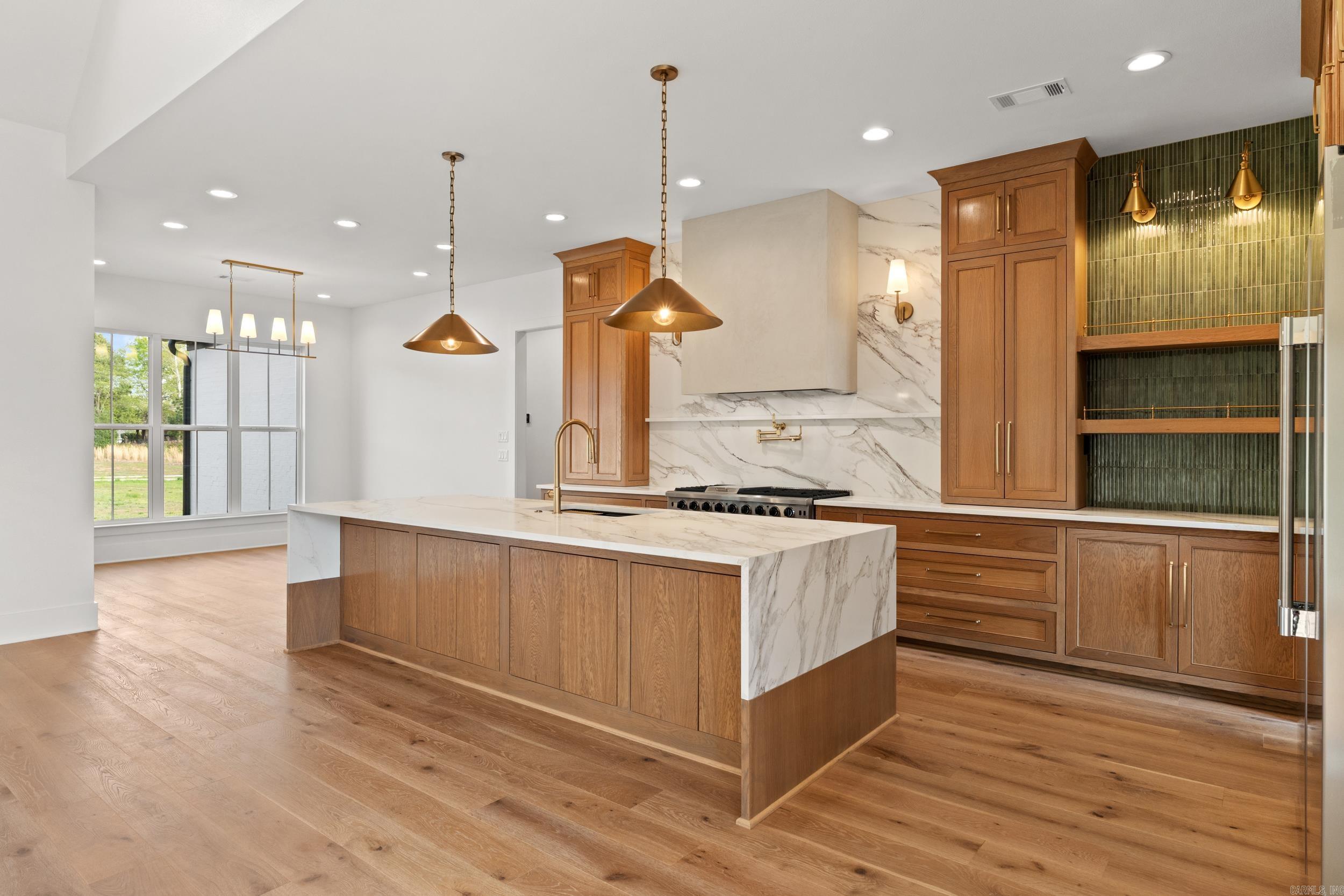 1600 Dolphin  Conway, AR