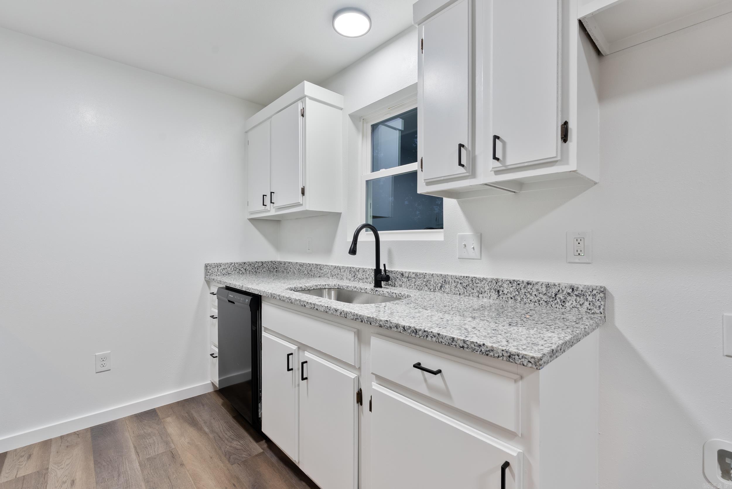 1016 Front  Newport, AR