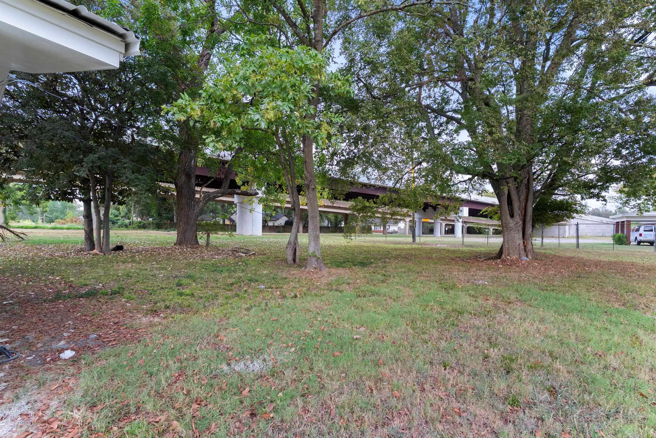 1016 Front  Newport, AR