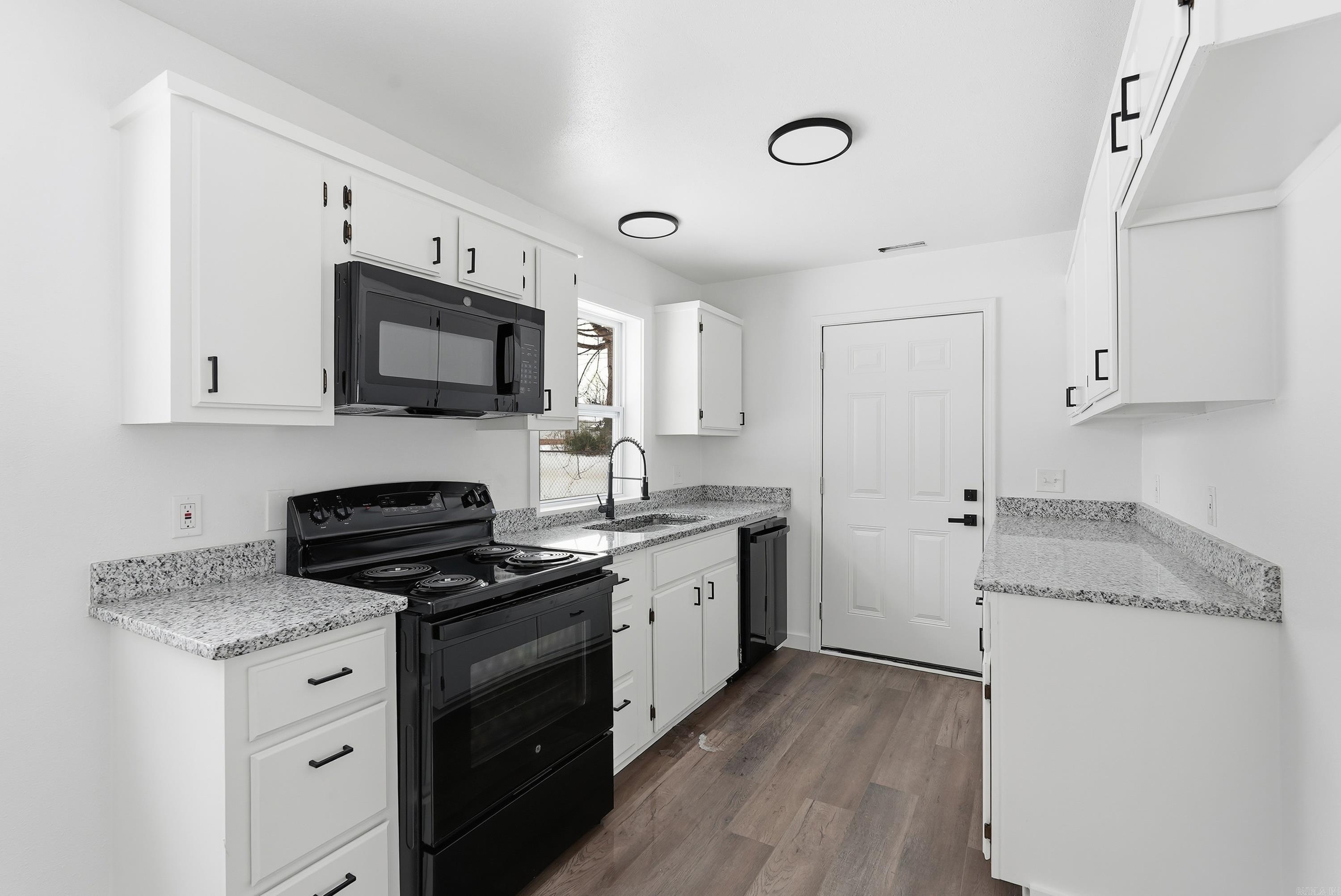 2719 Neill  Newport, AR