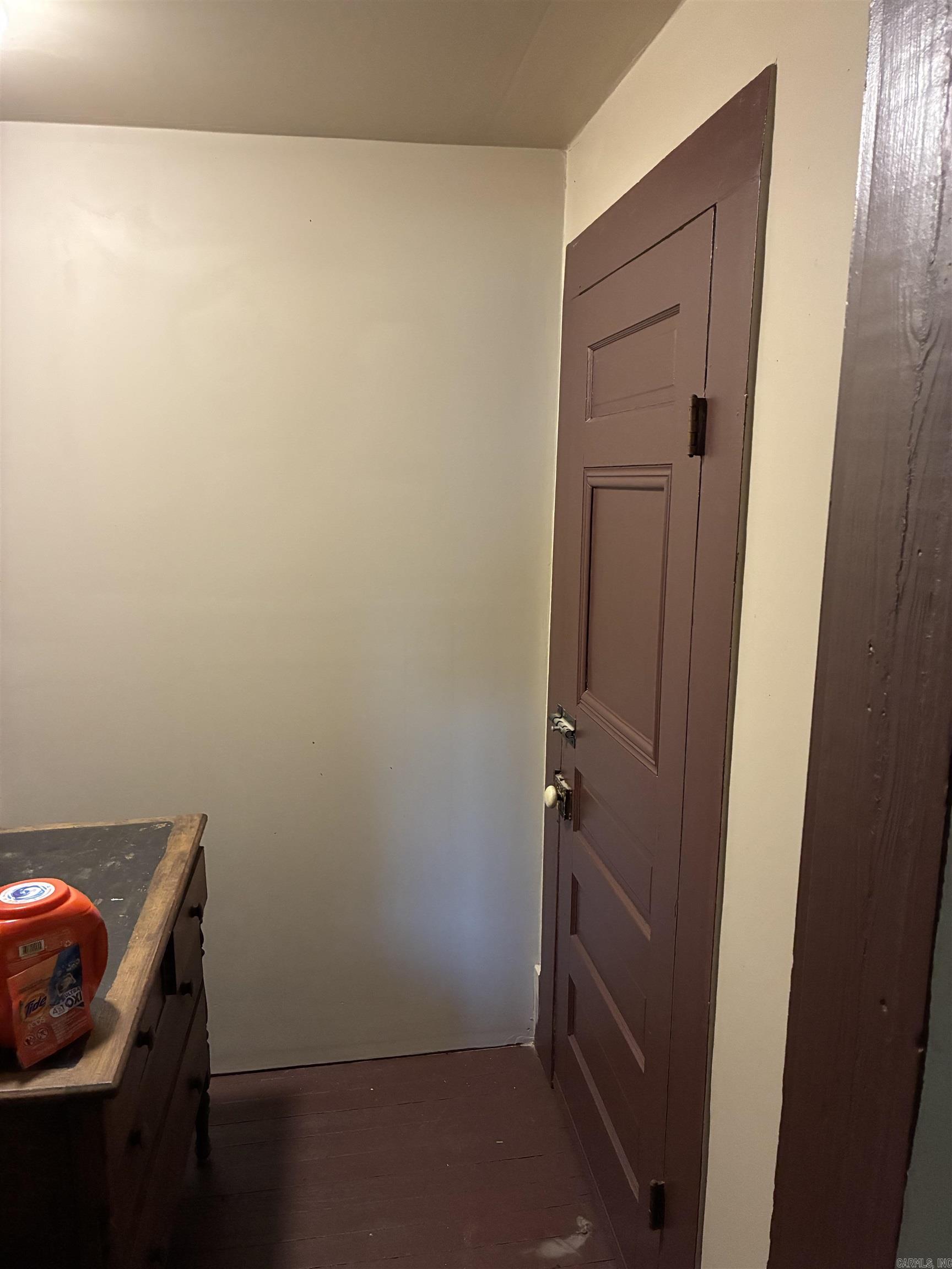 906 W Taylor St  Clarksville, AR