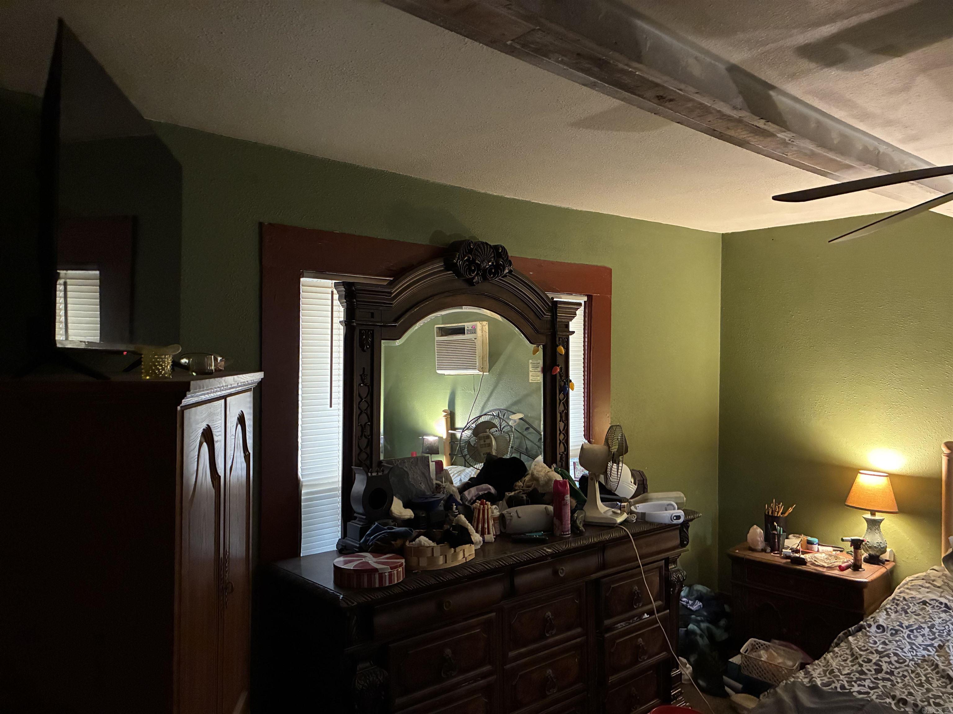 906 W Taylor St  Clarksville, AR