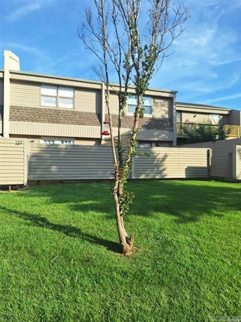 135 Hillview Drive  Fairfield Bay, AR