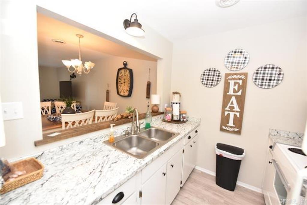 135 Hillview Drive  Fairfield Bay, AR