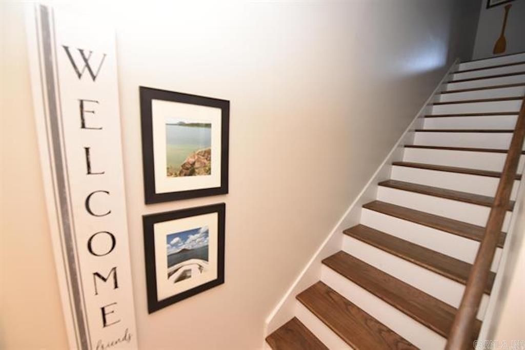 135 Hillview Drive  Fairfield Bay, AR