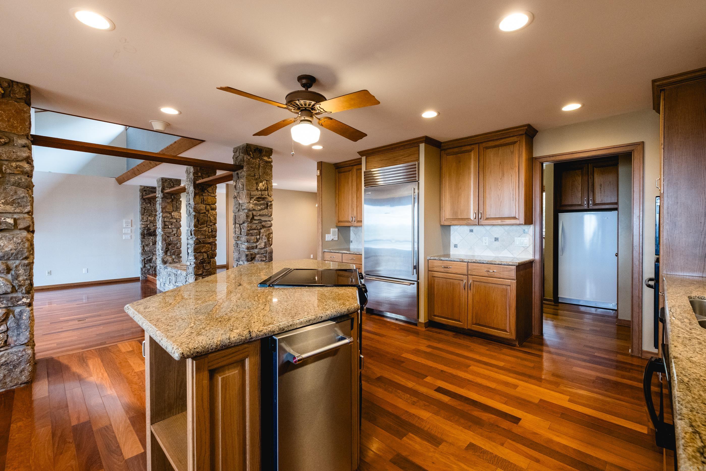 11201 Old Arkansas Drive  Roland, AR