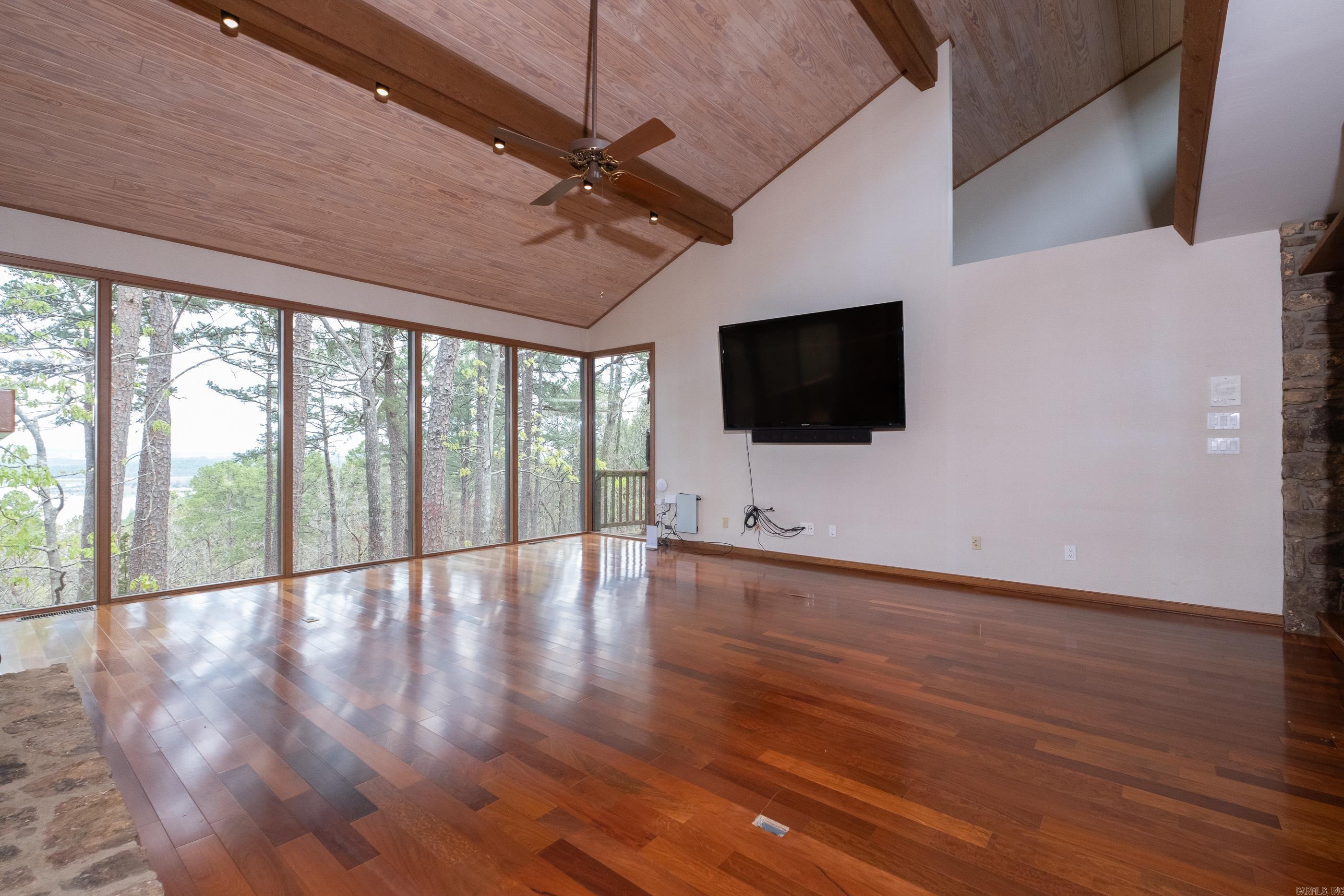 11201 Old Arkansas Drive  Roland, AR