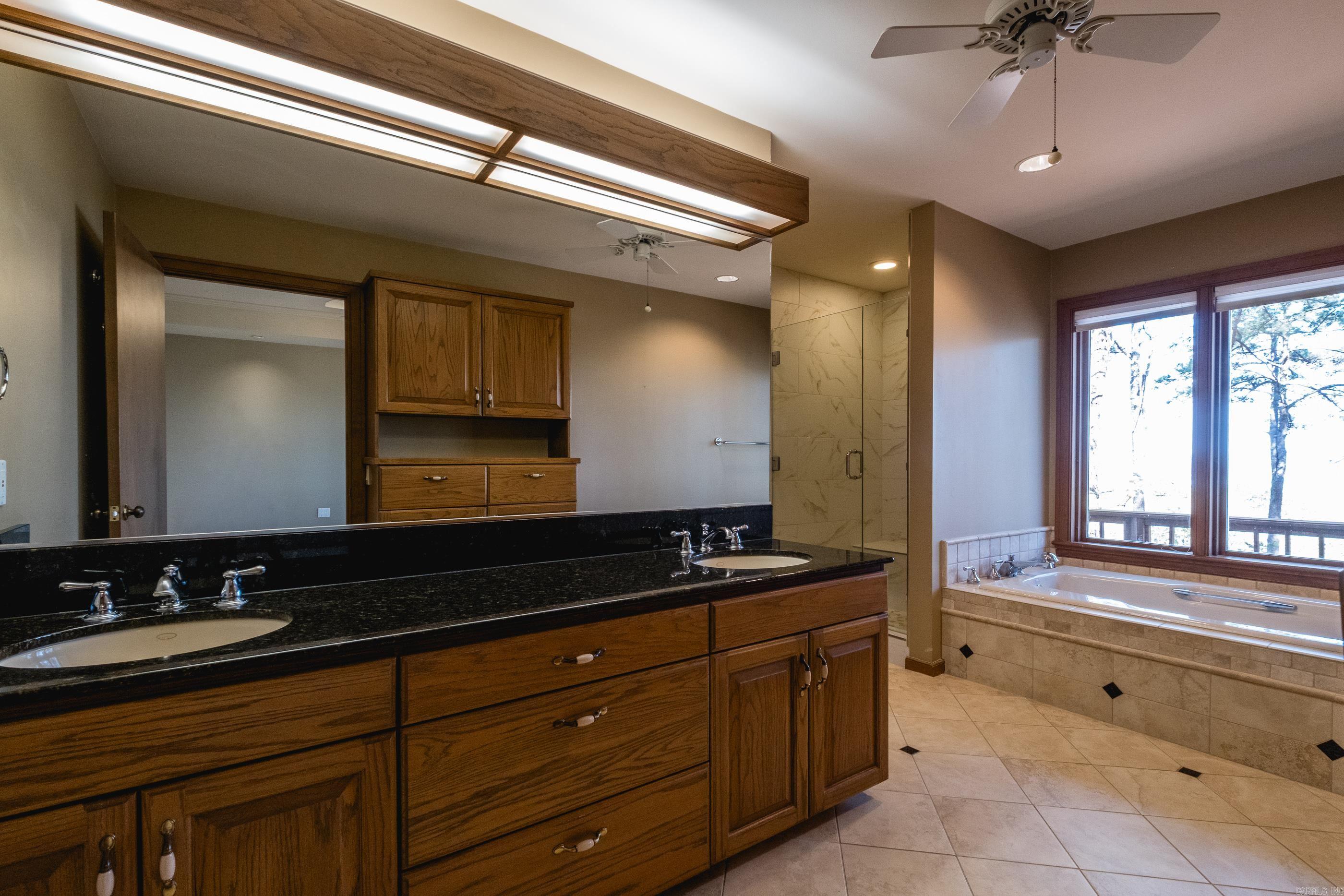 11201 Old Arkansas Drive  Roland, AR