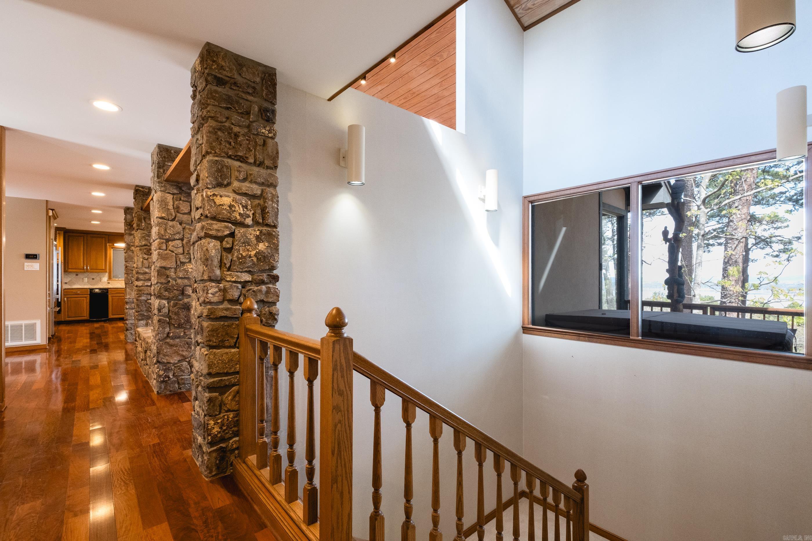 11201 Old Arkansas Drive  Roland, AR