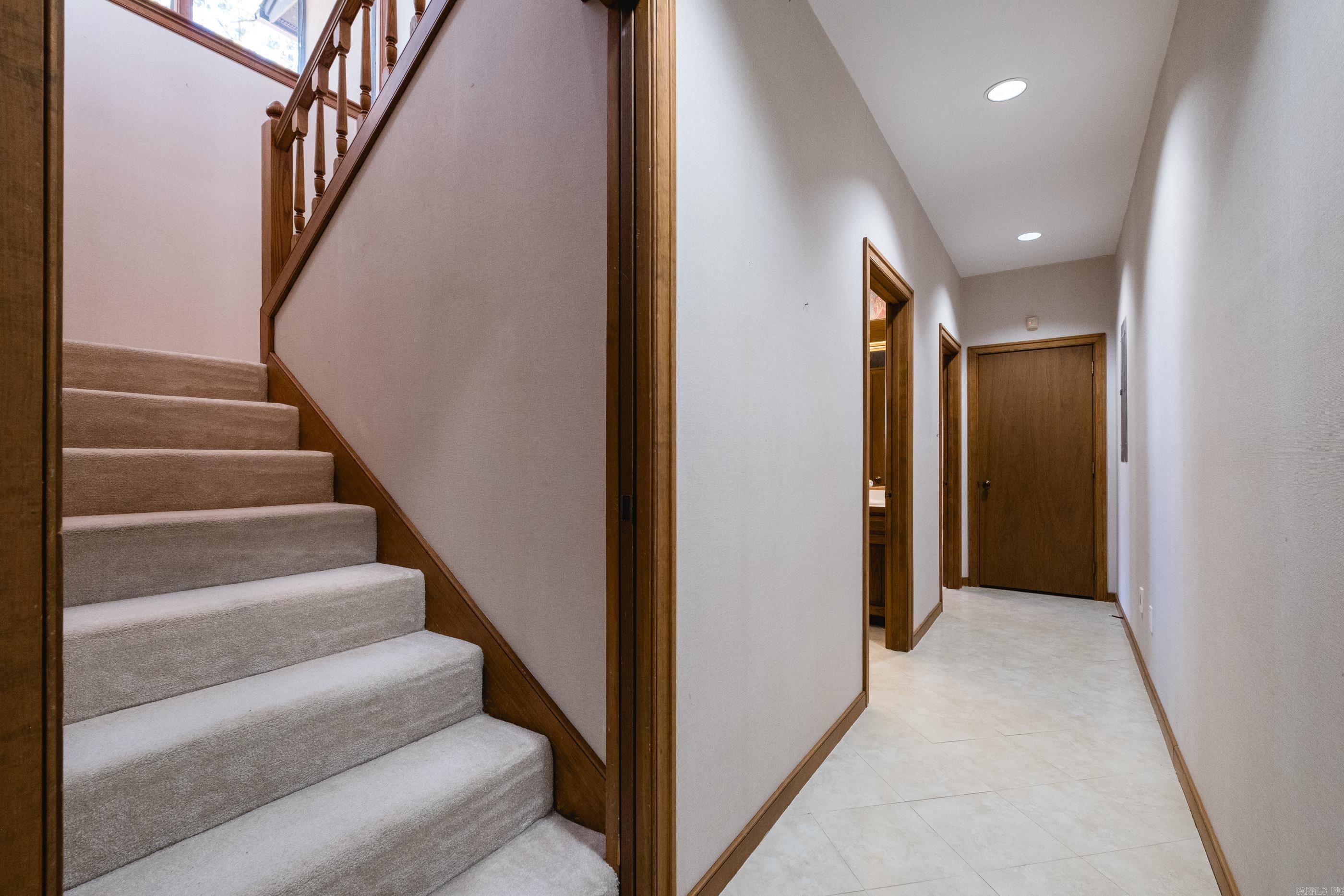 11201 Old Arkansas Drive  Roland, AR