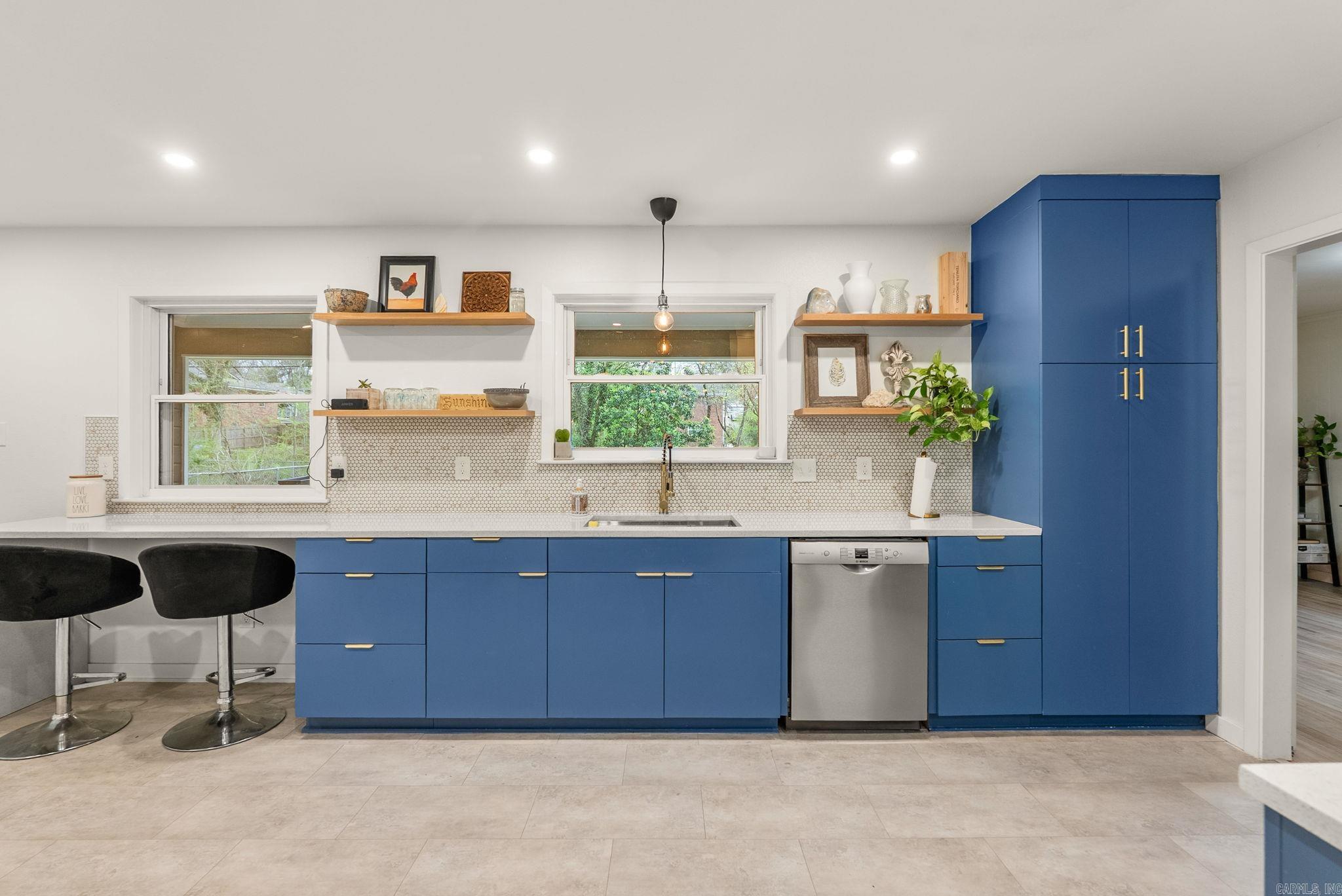 7217 APACHE  Little Rock, AR