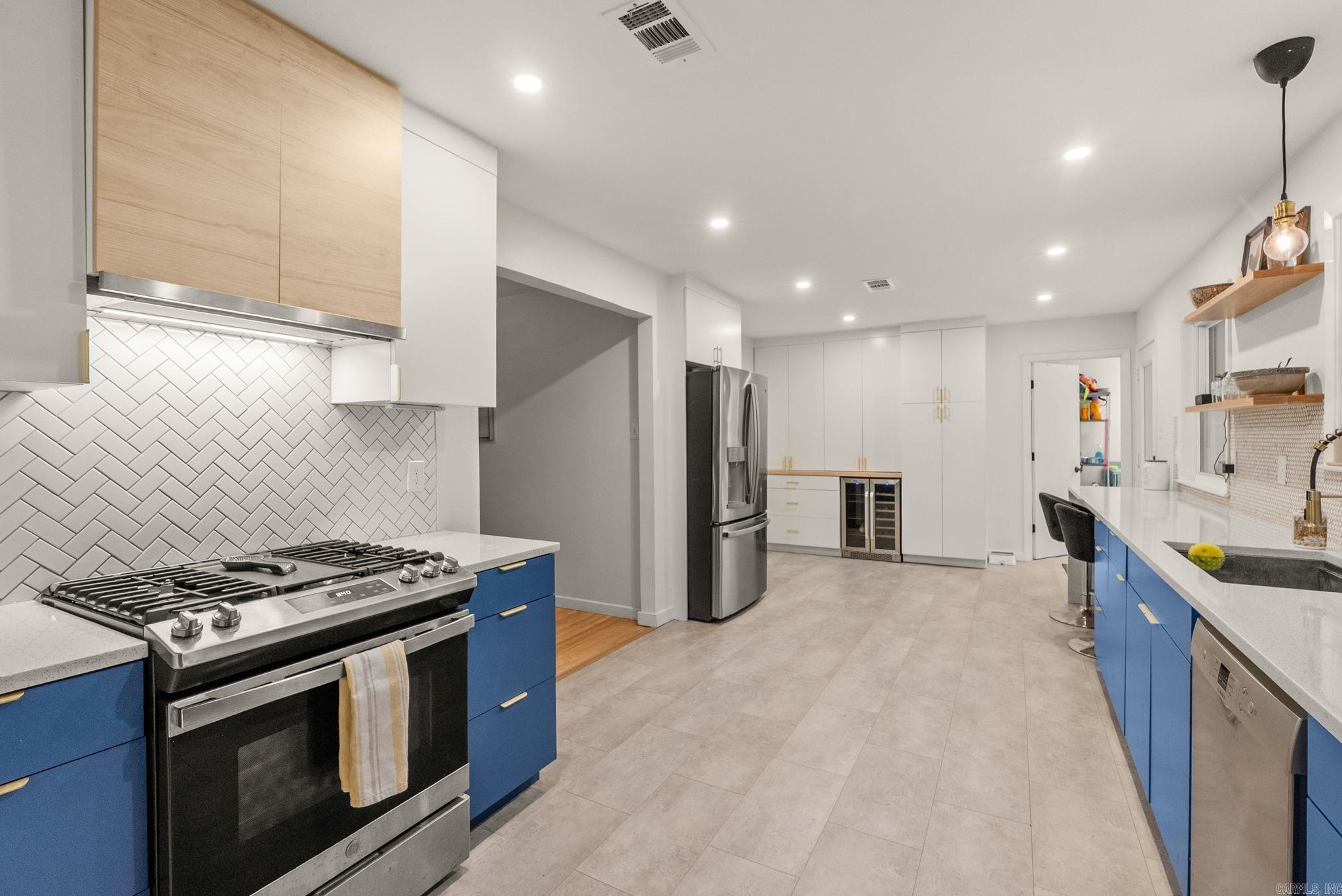 7217 APACHE  Little Rock, AR