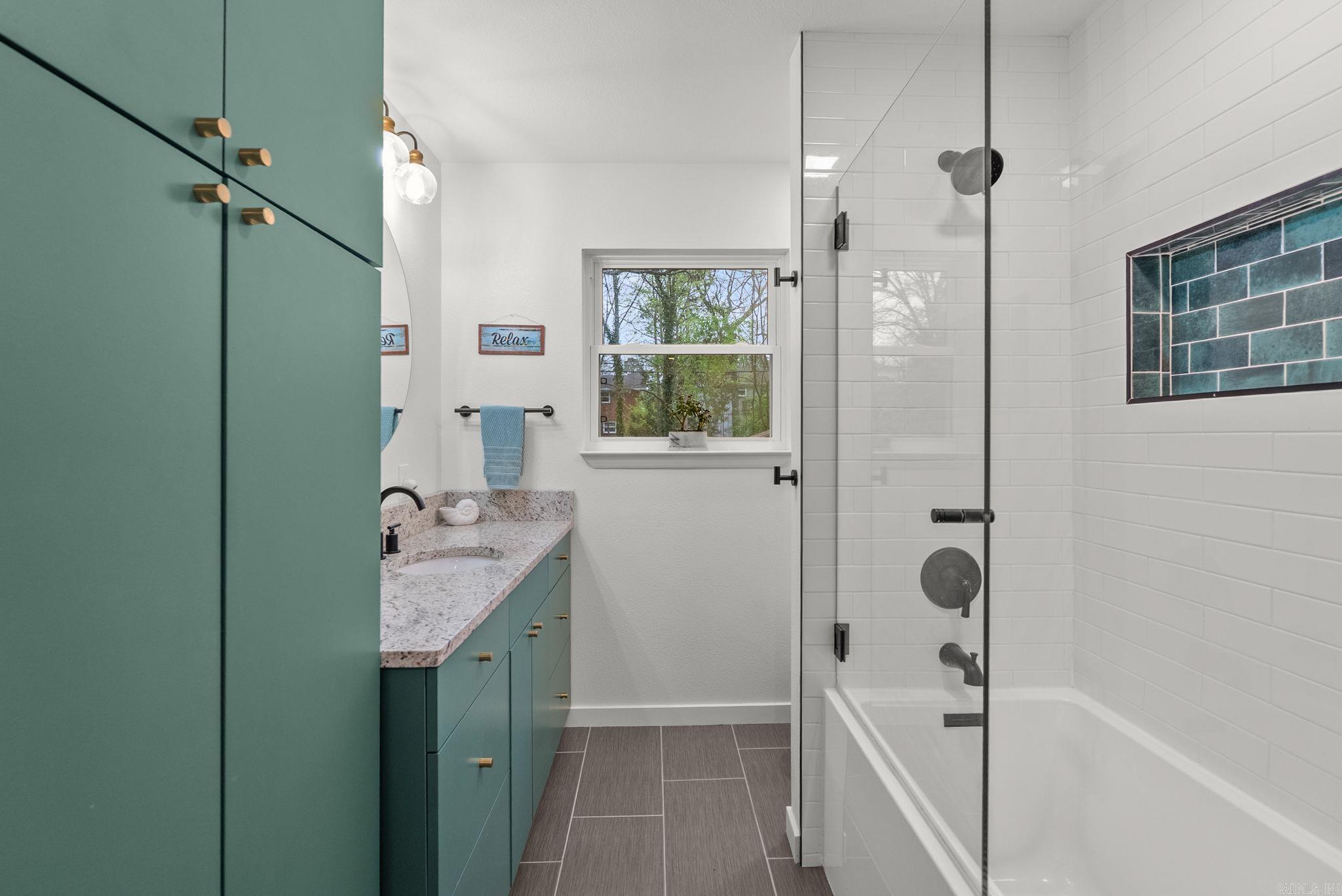 7217 APACHE  Little Rock, AR