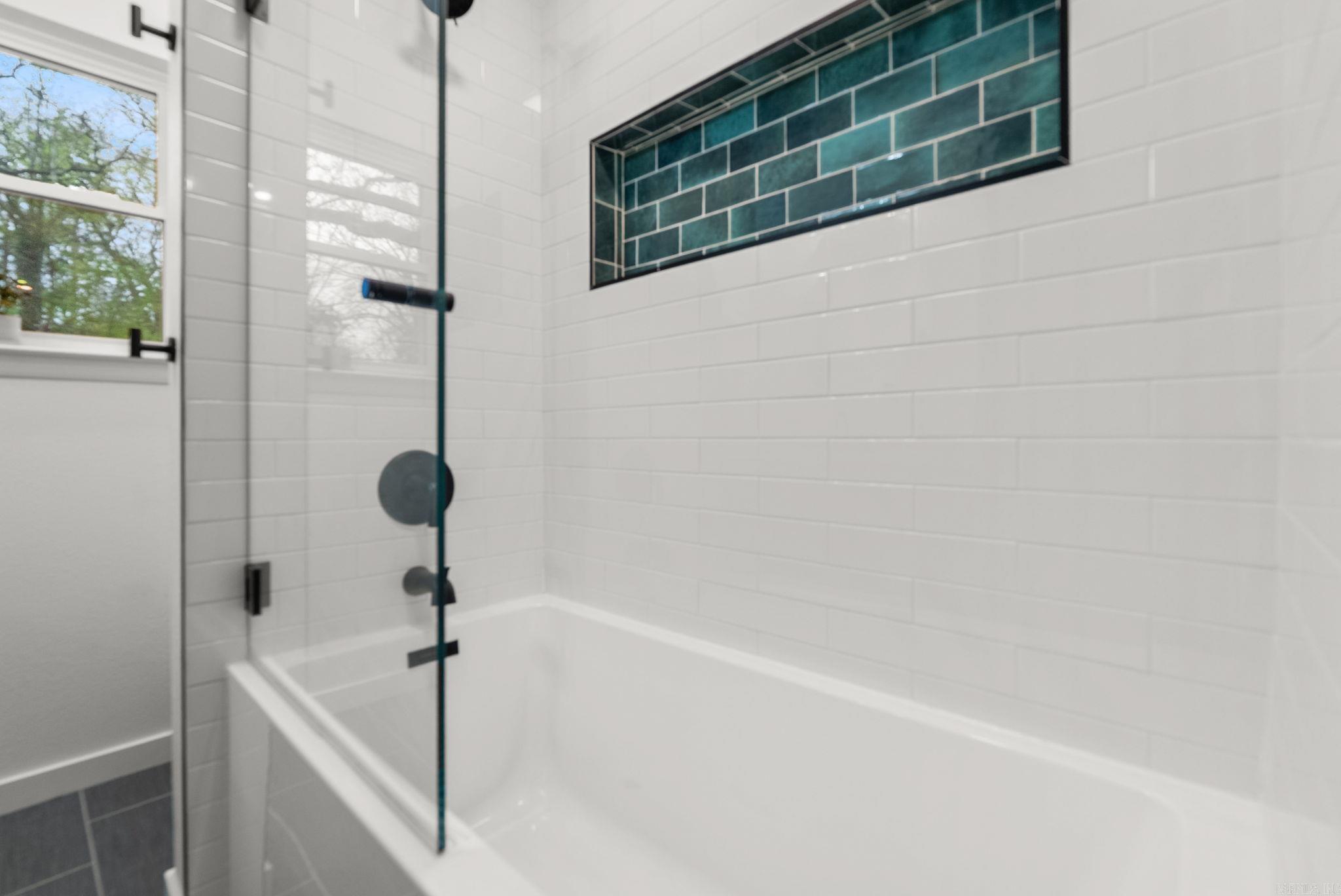 7217 APACHE  Little Rock, AR