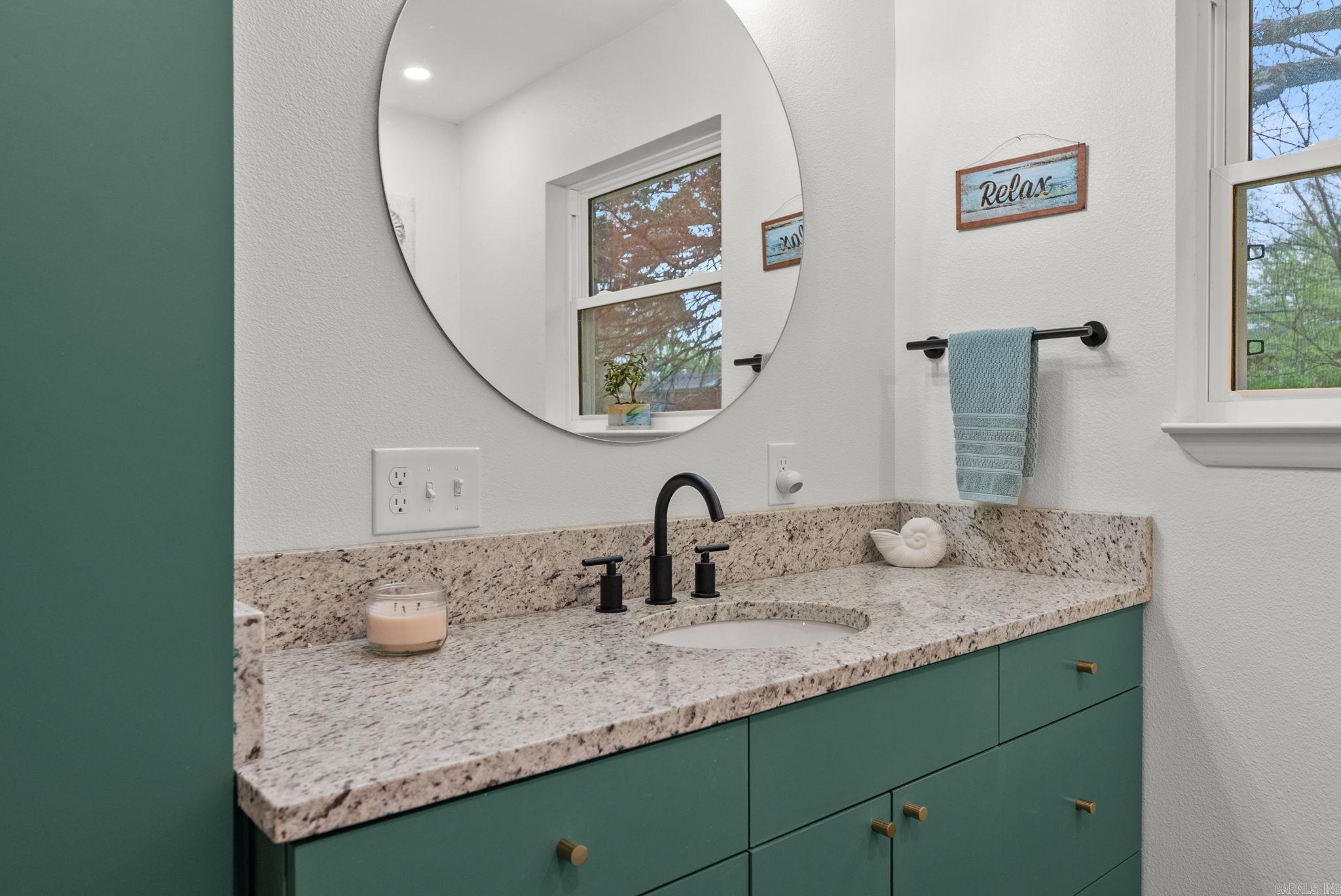 7217 APACHE  Little Rock, AR