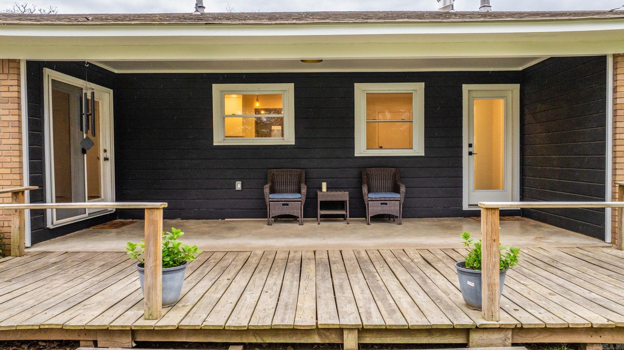 7217 APACHE  Little Rock, AR