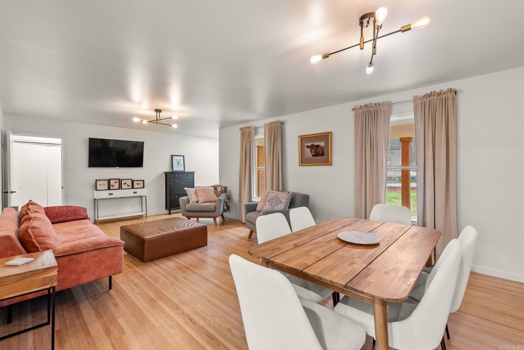 7217 APACHE  Little Rock, AR