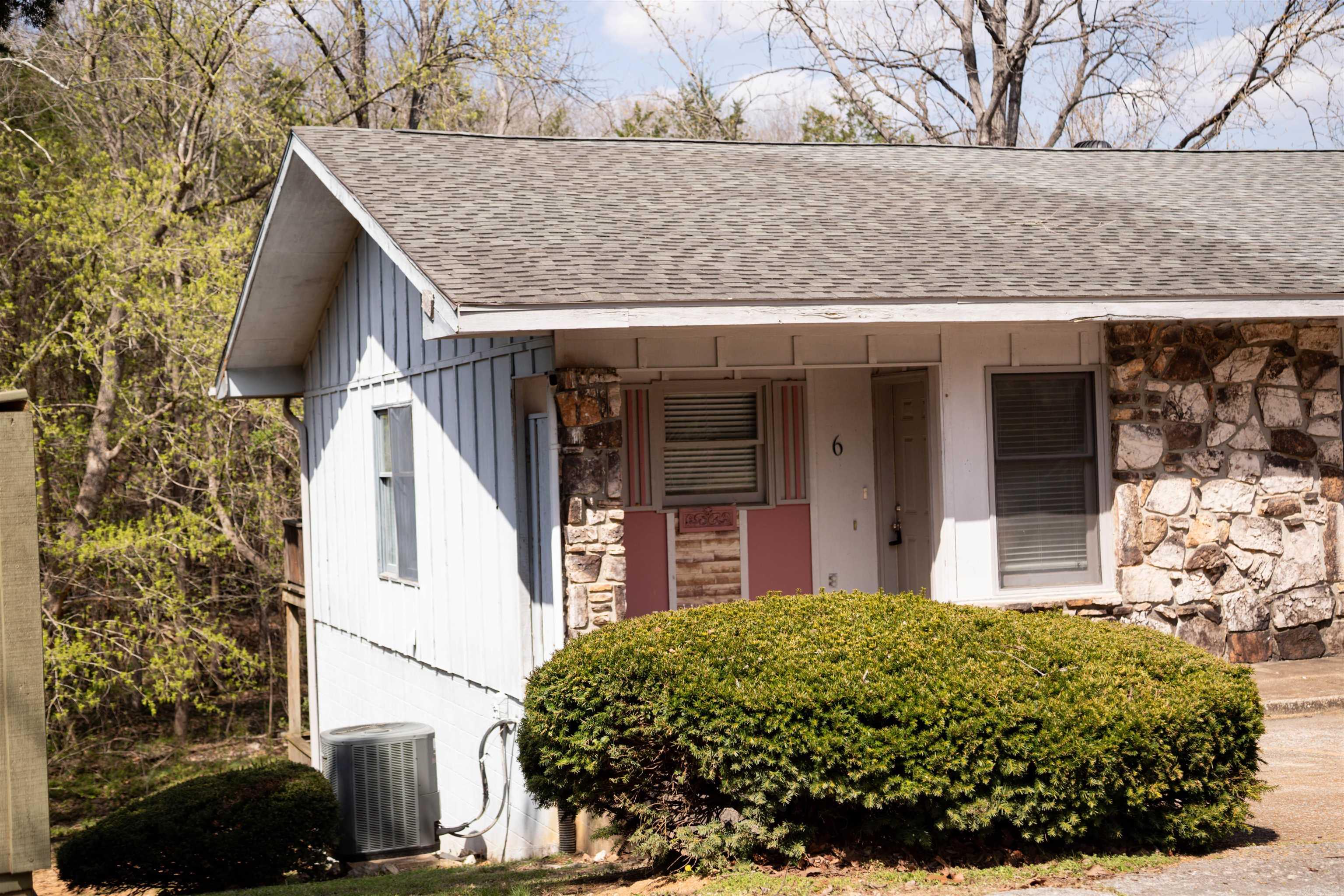 6 Akokisa Dr  Cherokee Village, AR