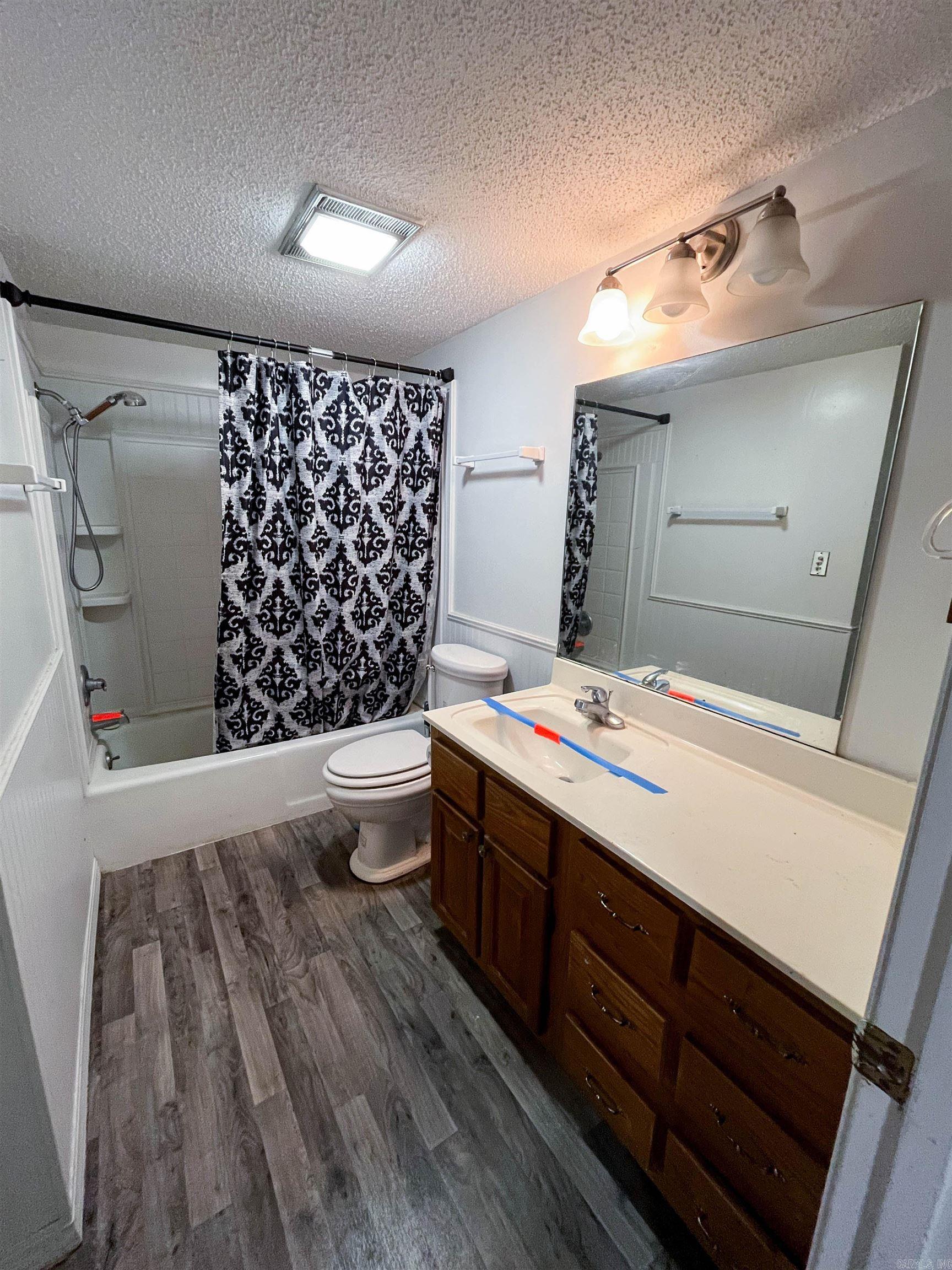 6 Akokisa Dr  Cherokee Village, AR