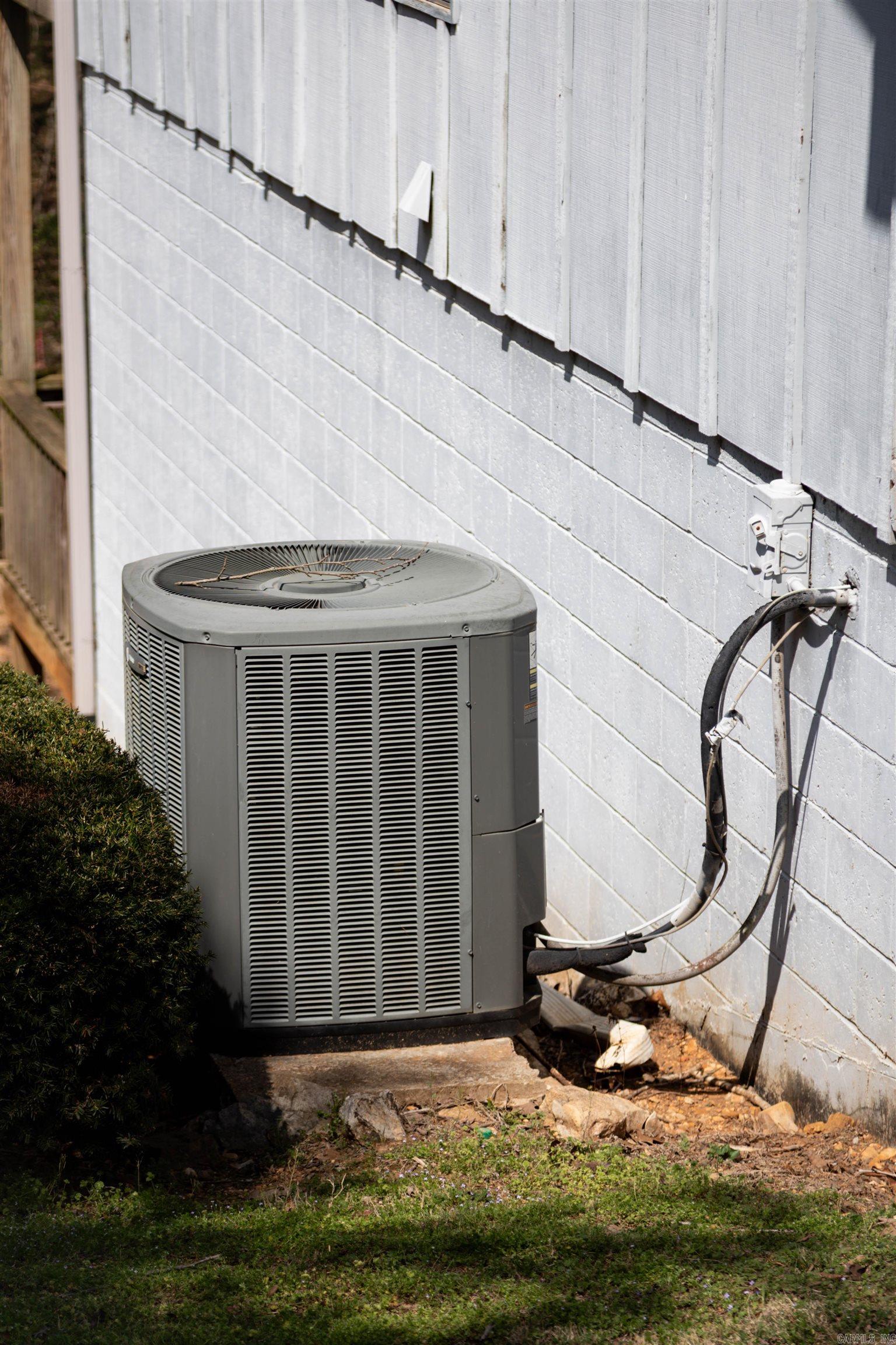 6 Akokisa Dr  Cherokee Village, AR