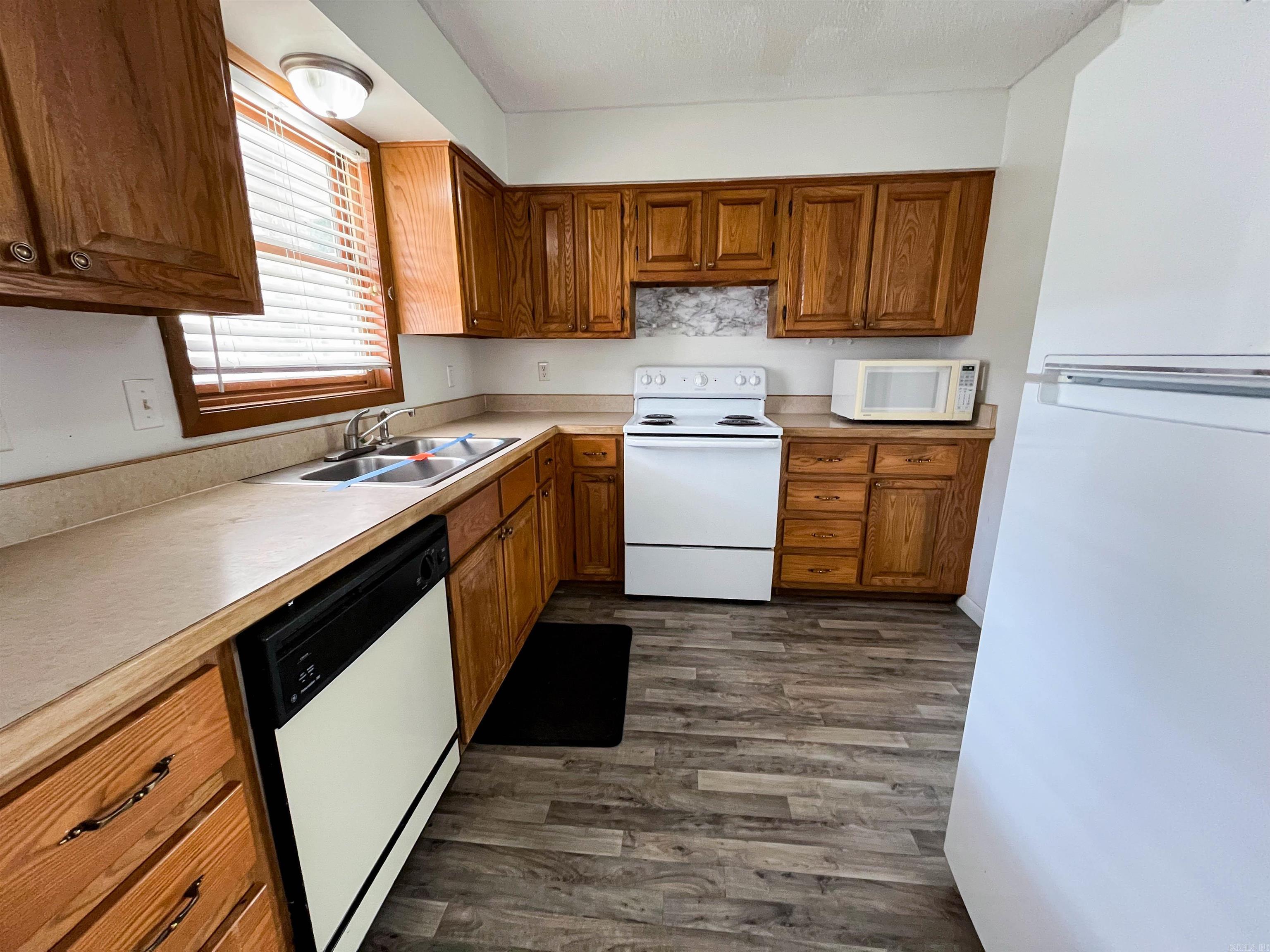 6 Akokisa Dr  Cherokee Village, AR