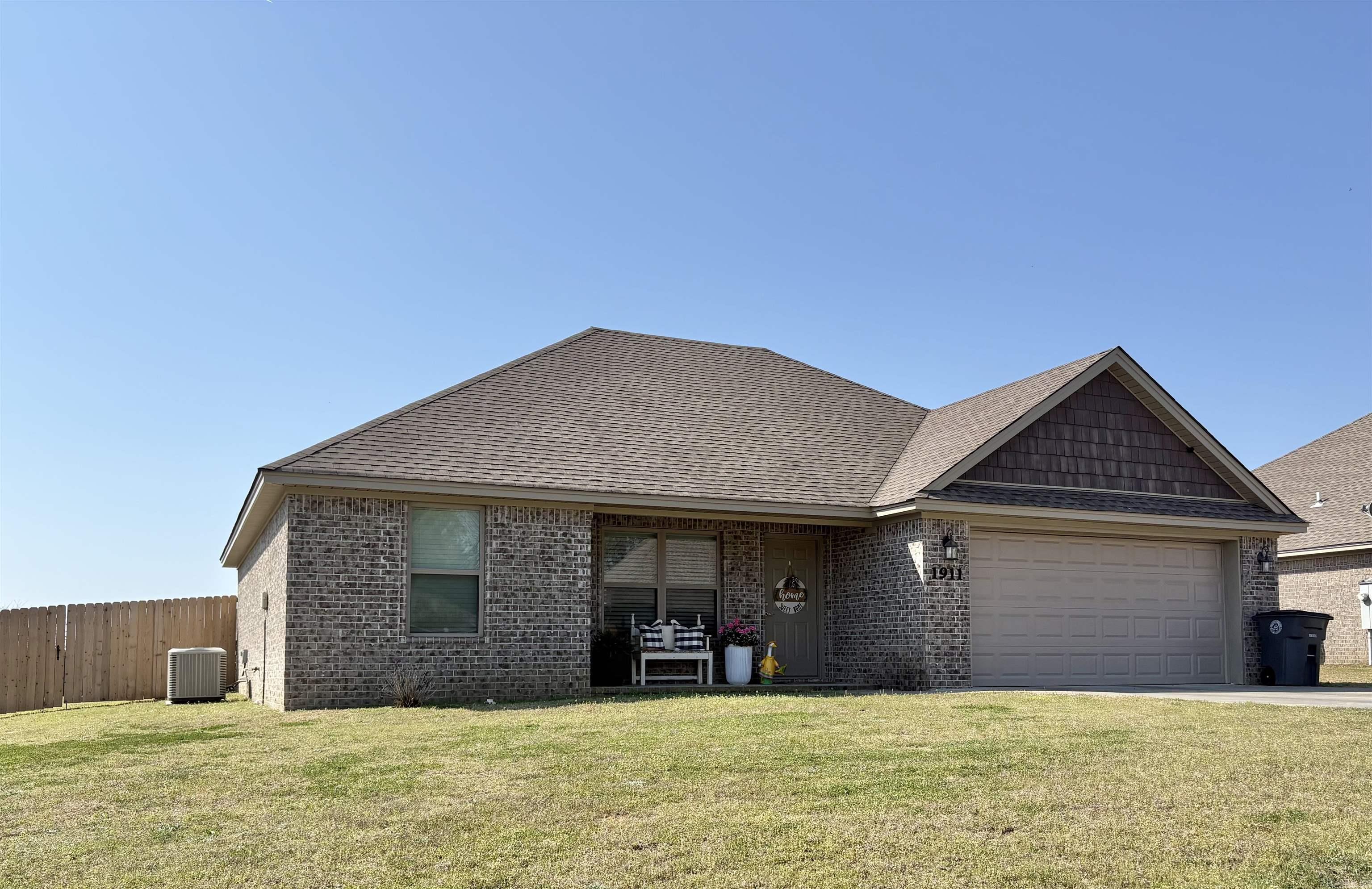 1911 Rehoboth Cir  Searcy, AR