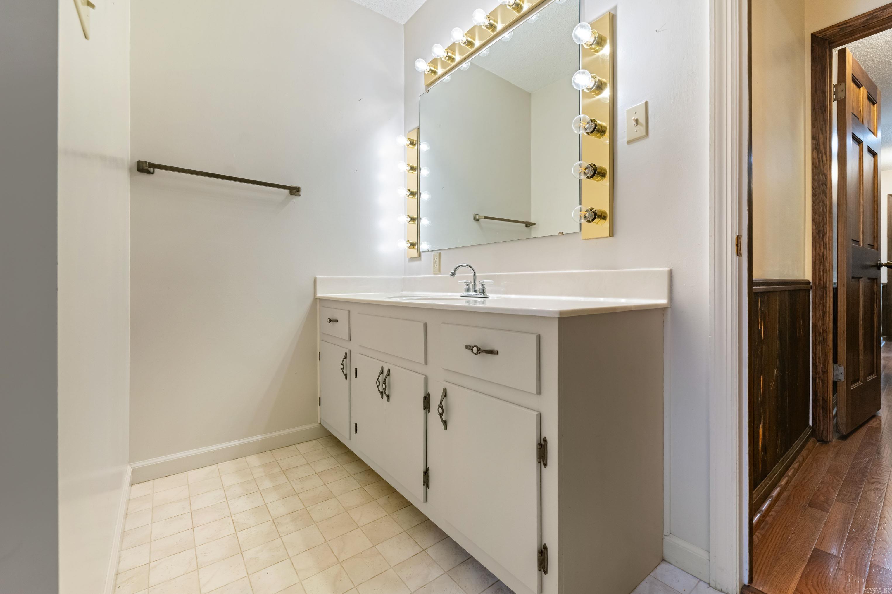 5 Treasure Hills Rd  Conway, AR