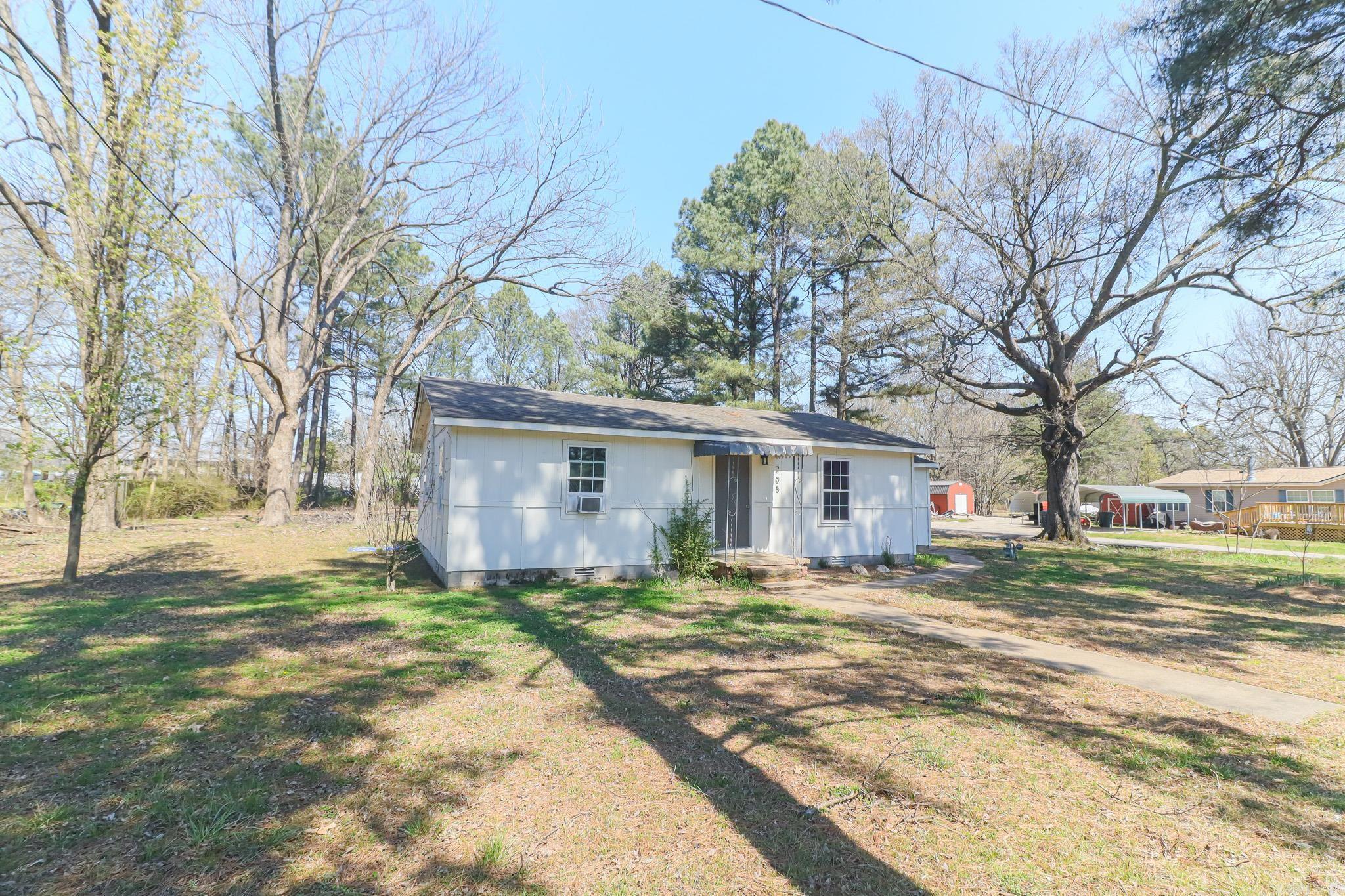 205 E Matthews  Brookland, AR