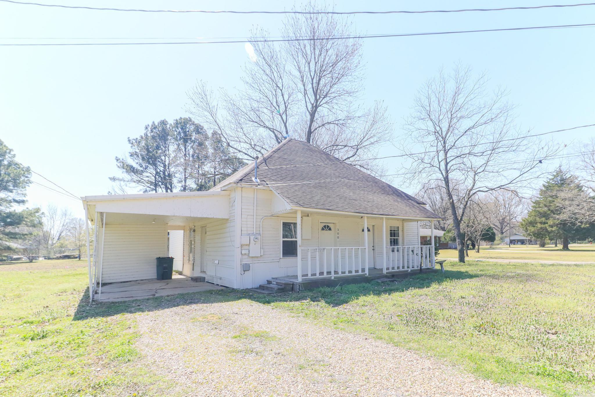 300 A E Matthews  Brookland, AR