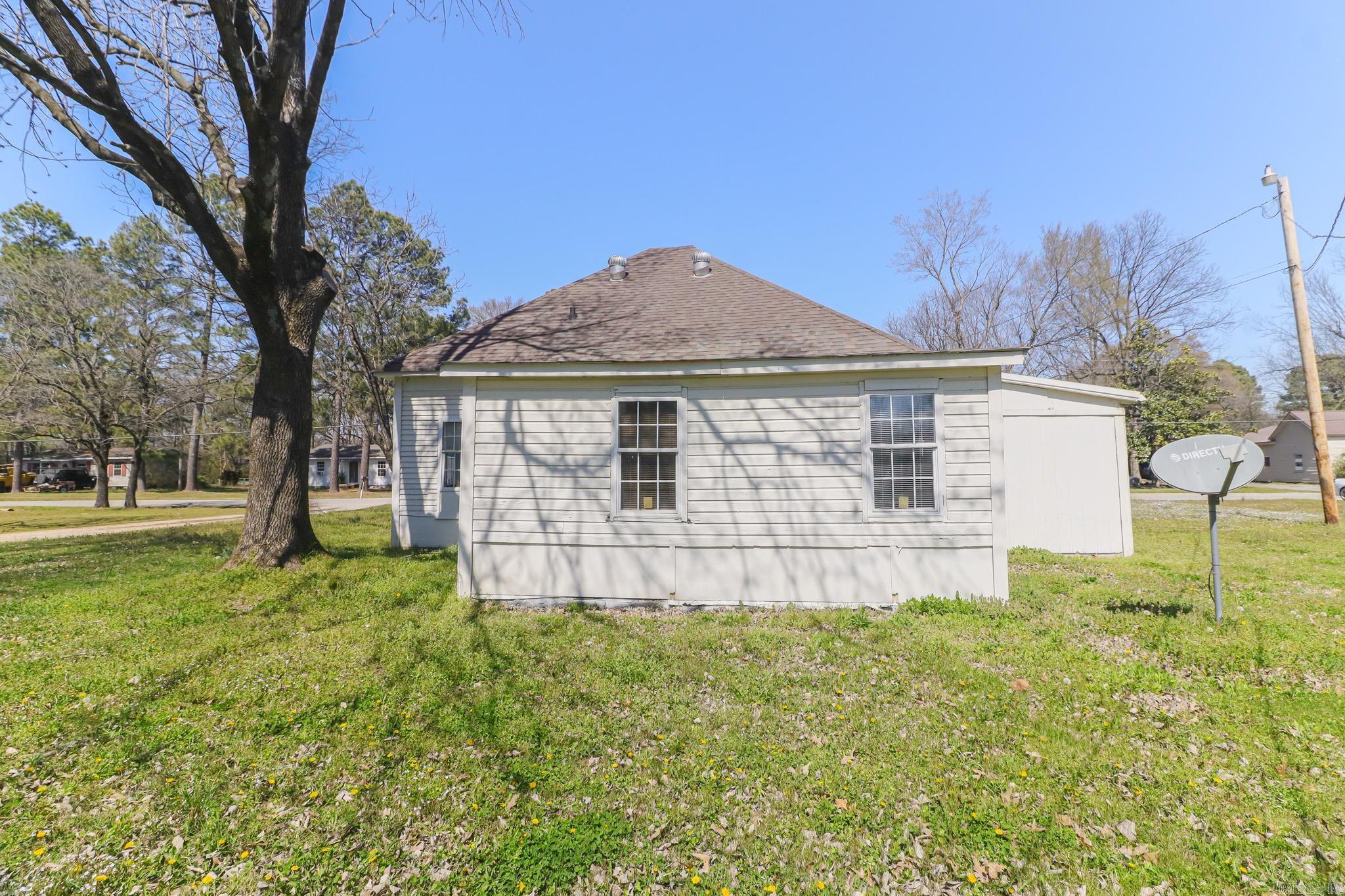 300 A E Matthews  Brookland, AR
