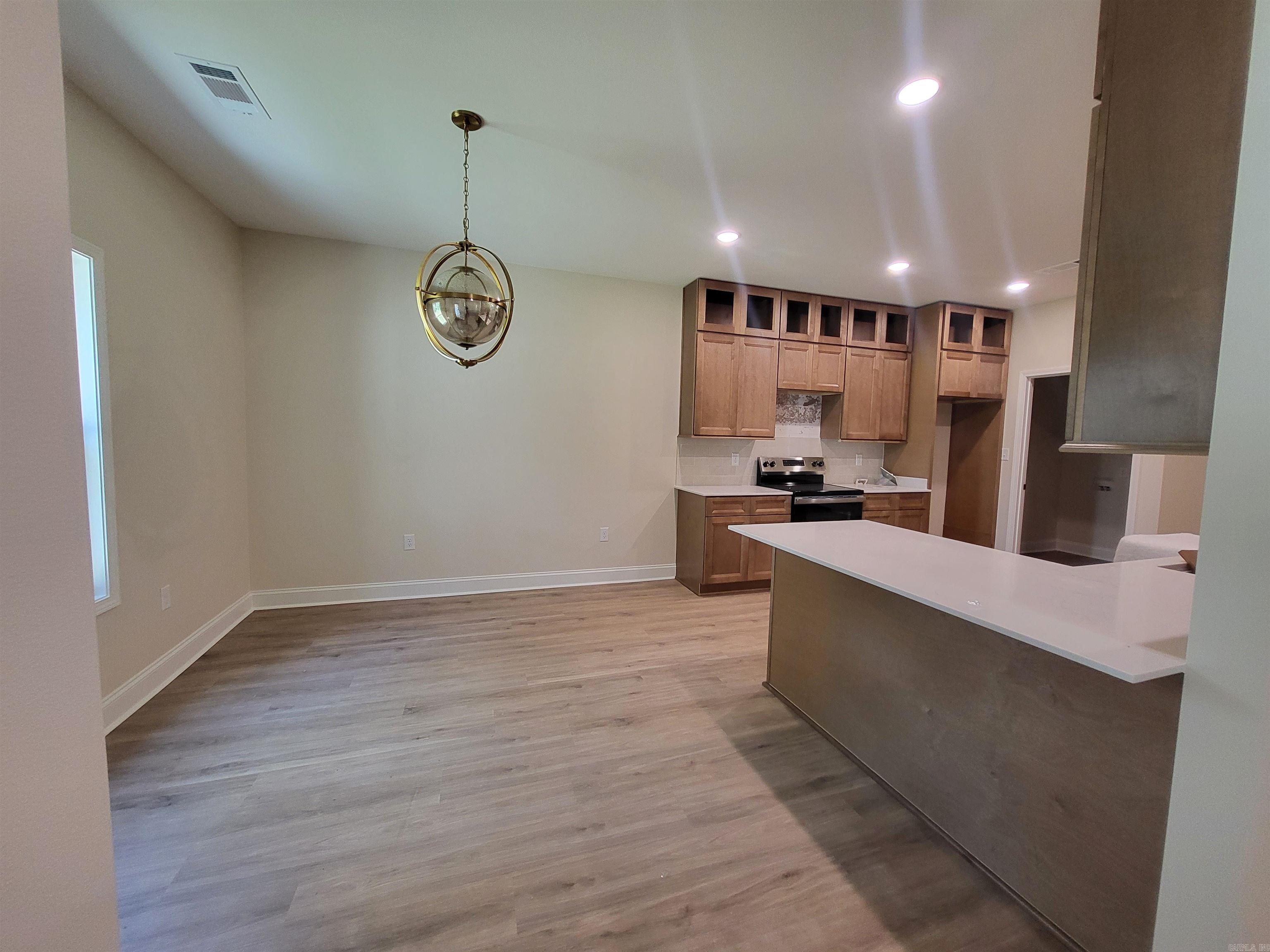 929 N Jeff Davis  Jacksonville, AR