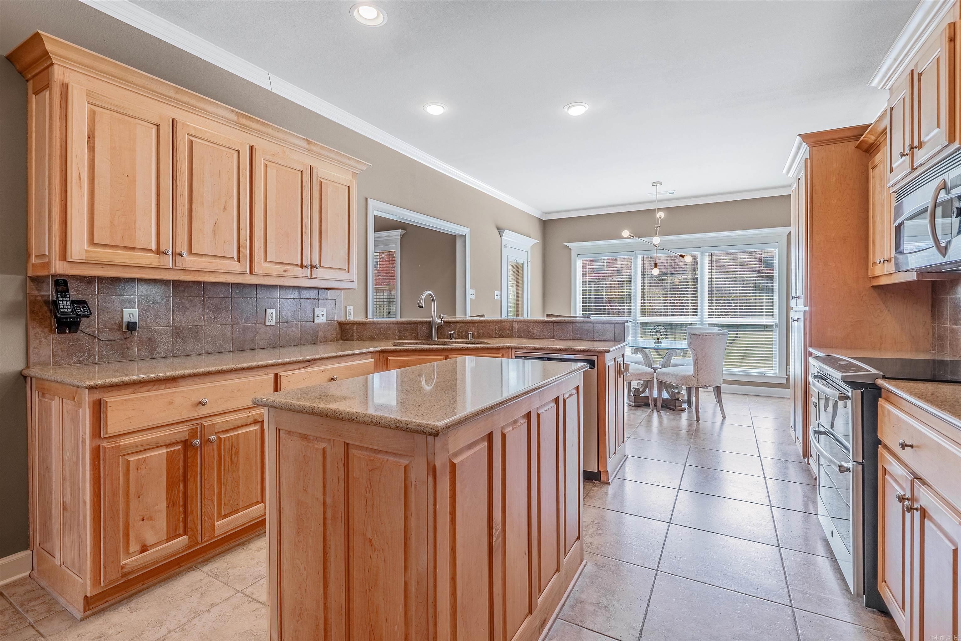 141 Mountain Valley  Maumelle, AR