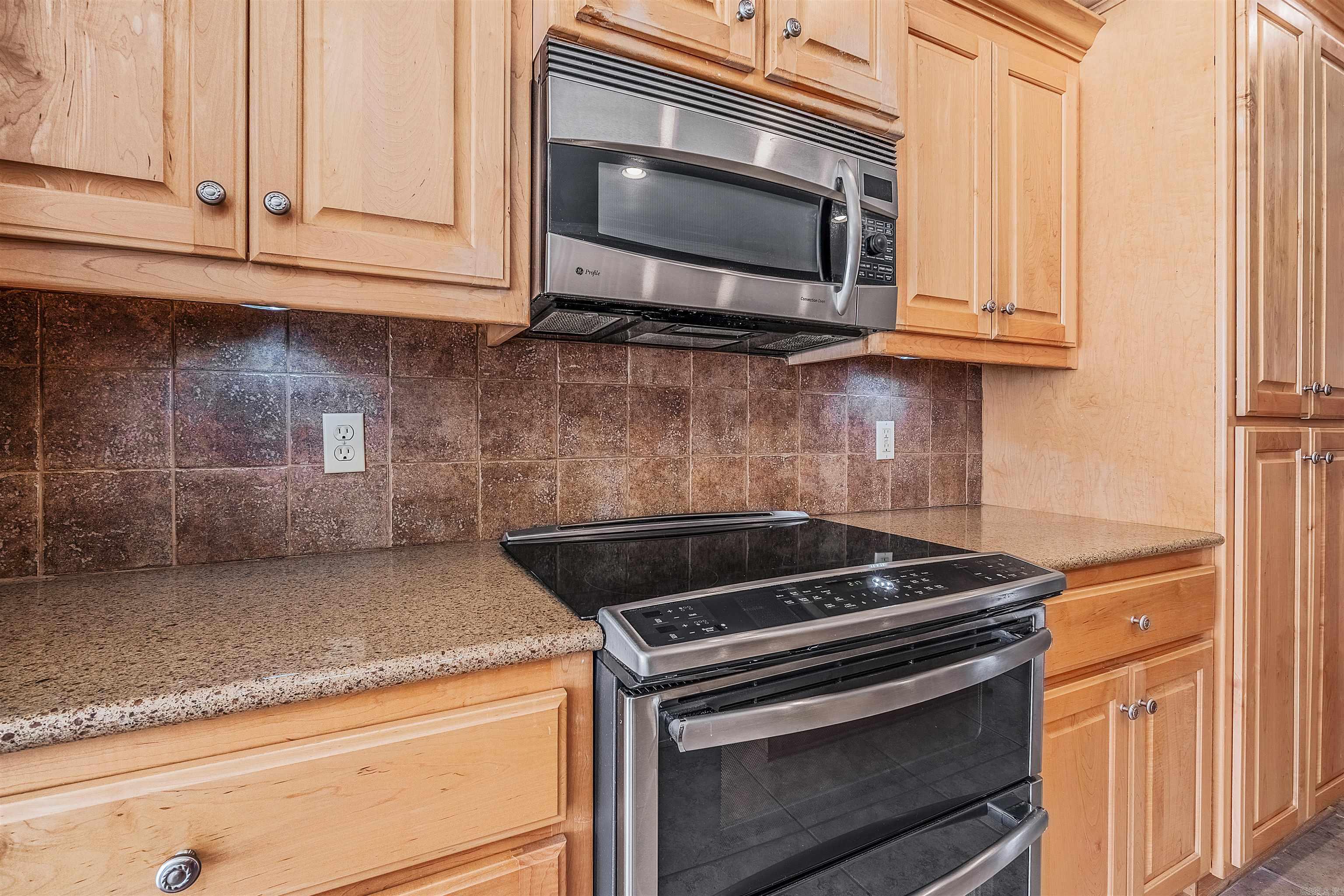 141 Mountain Valley  Maumelle, AR