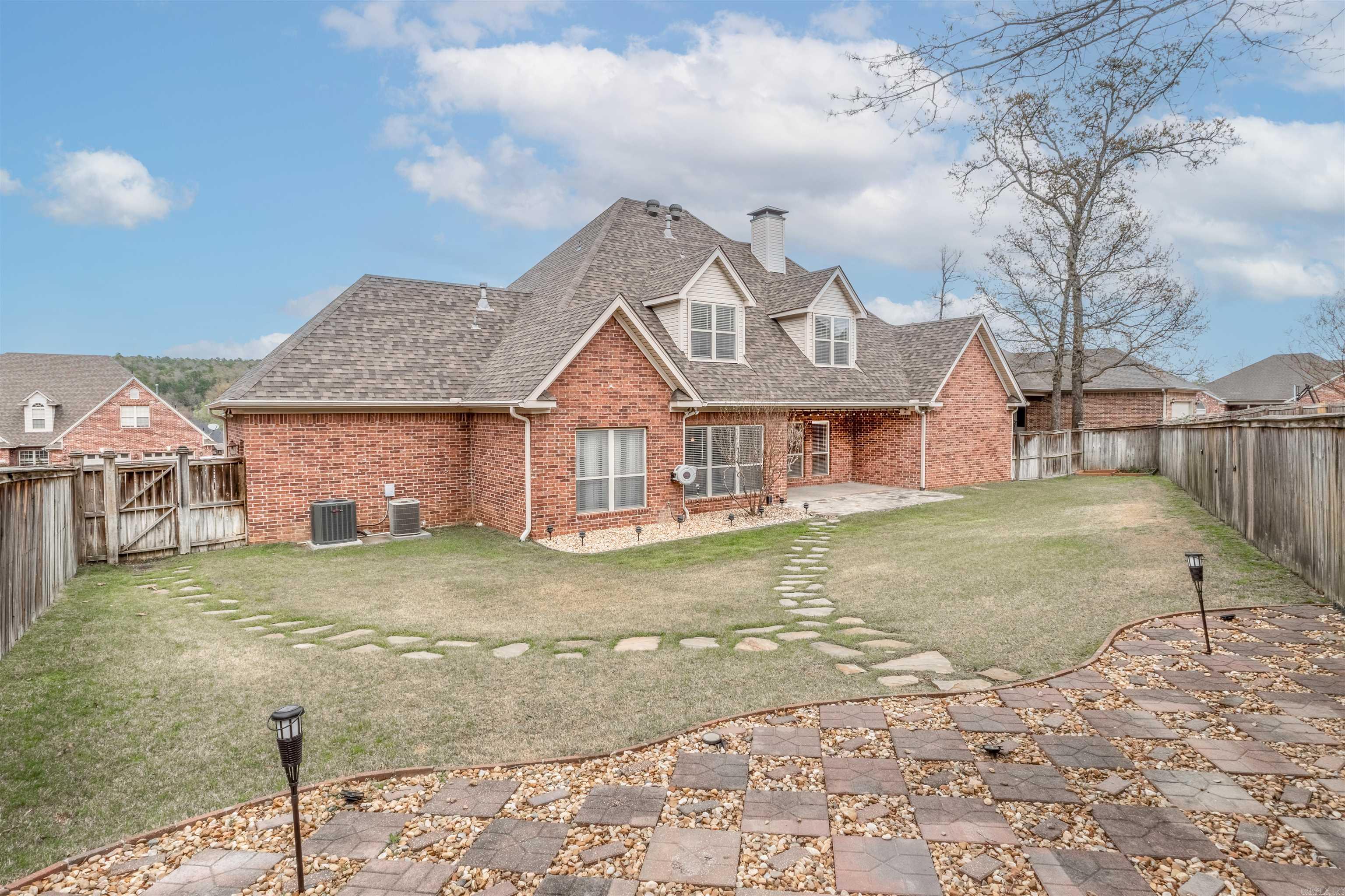 141 Mountain Valley  Maumelle, AR