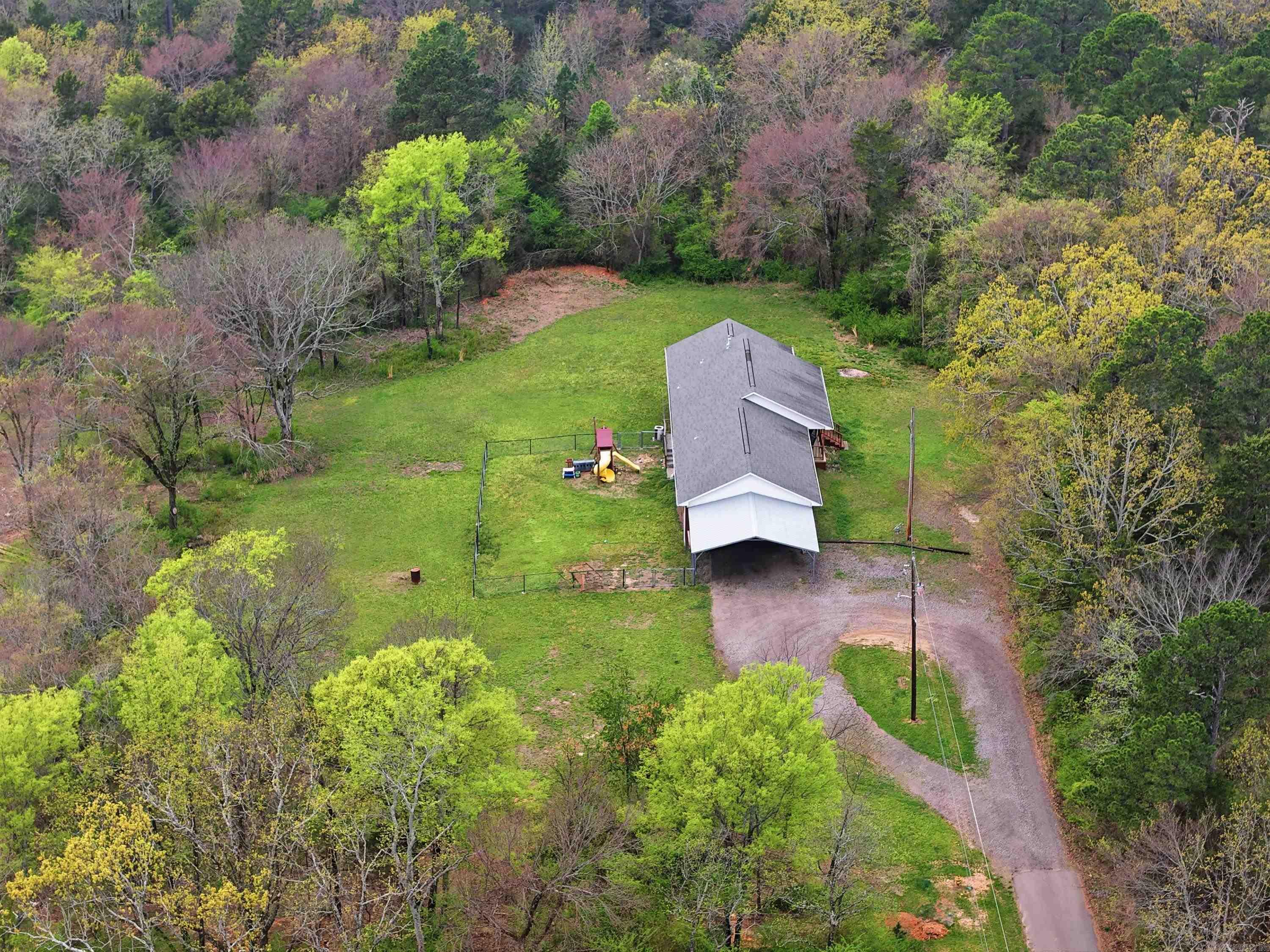 3425 River View  Russellville, AR