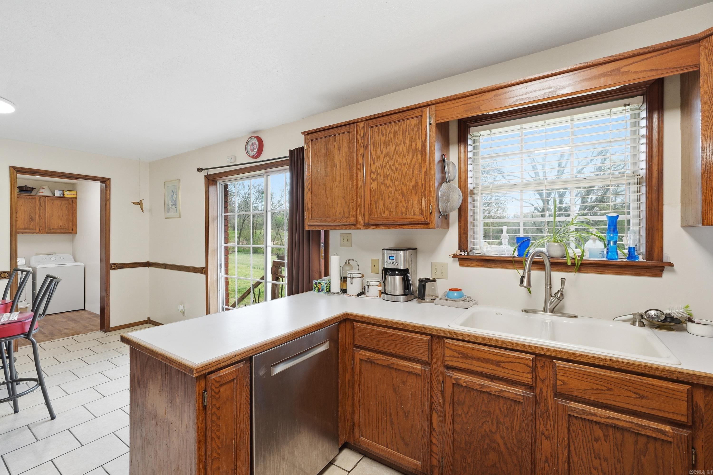 3425 River View  Russellville, AR