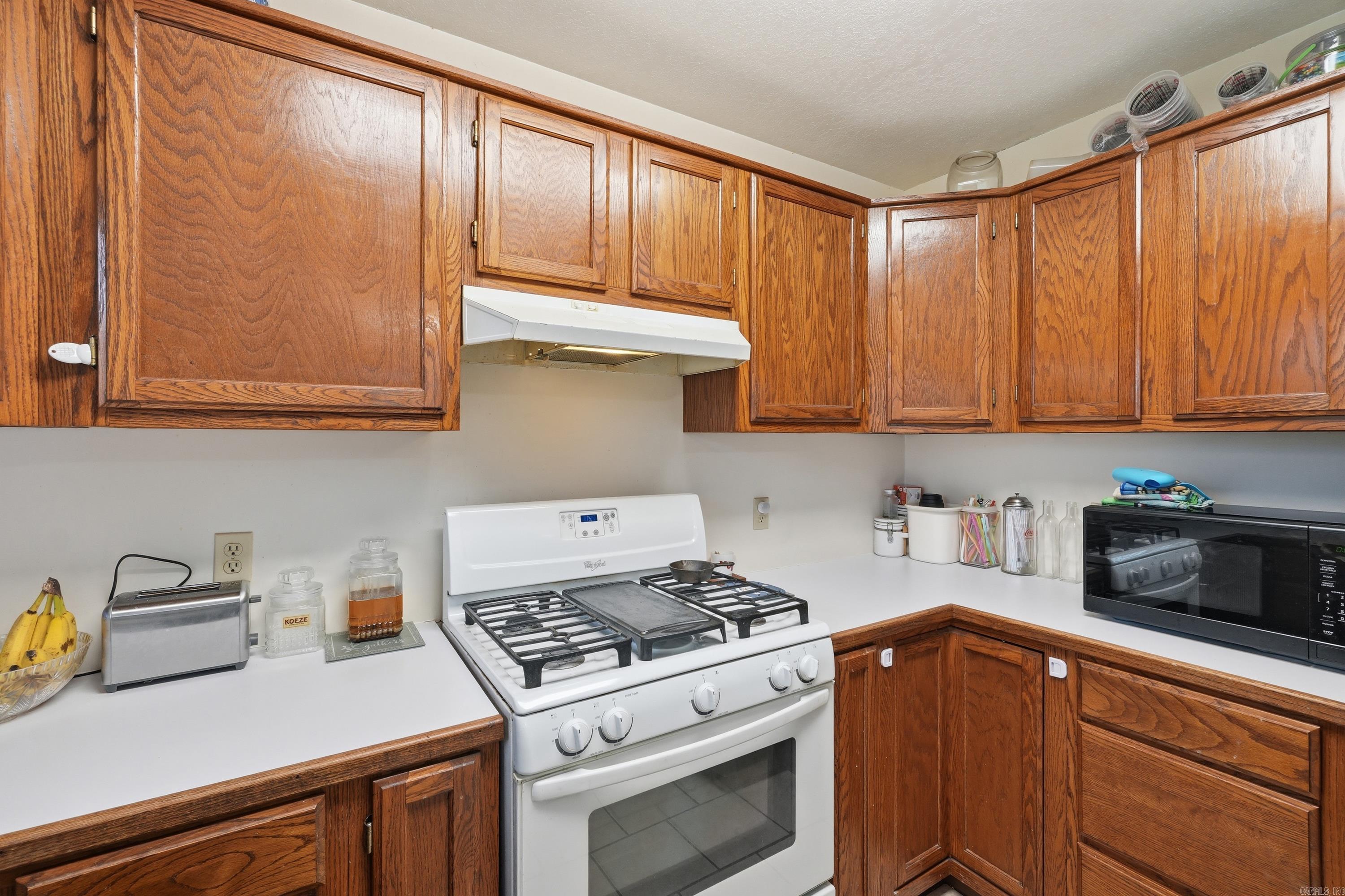 3425 River View  Russellville, AR